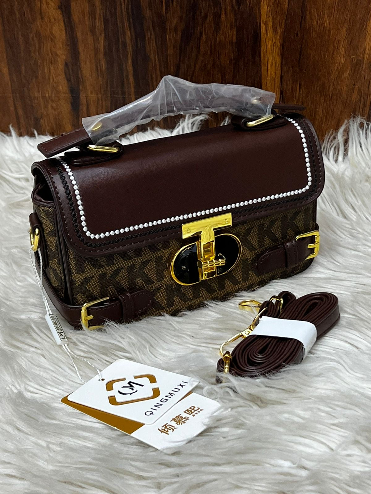 Lavish Crossbody - Baggage