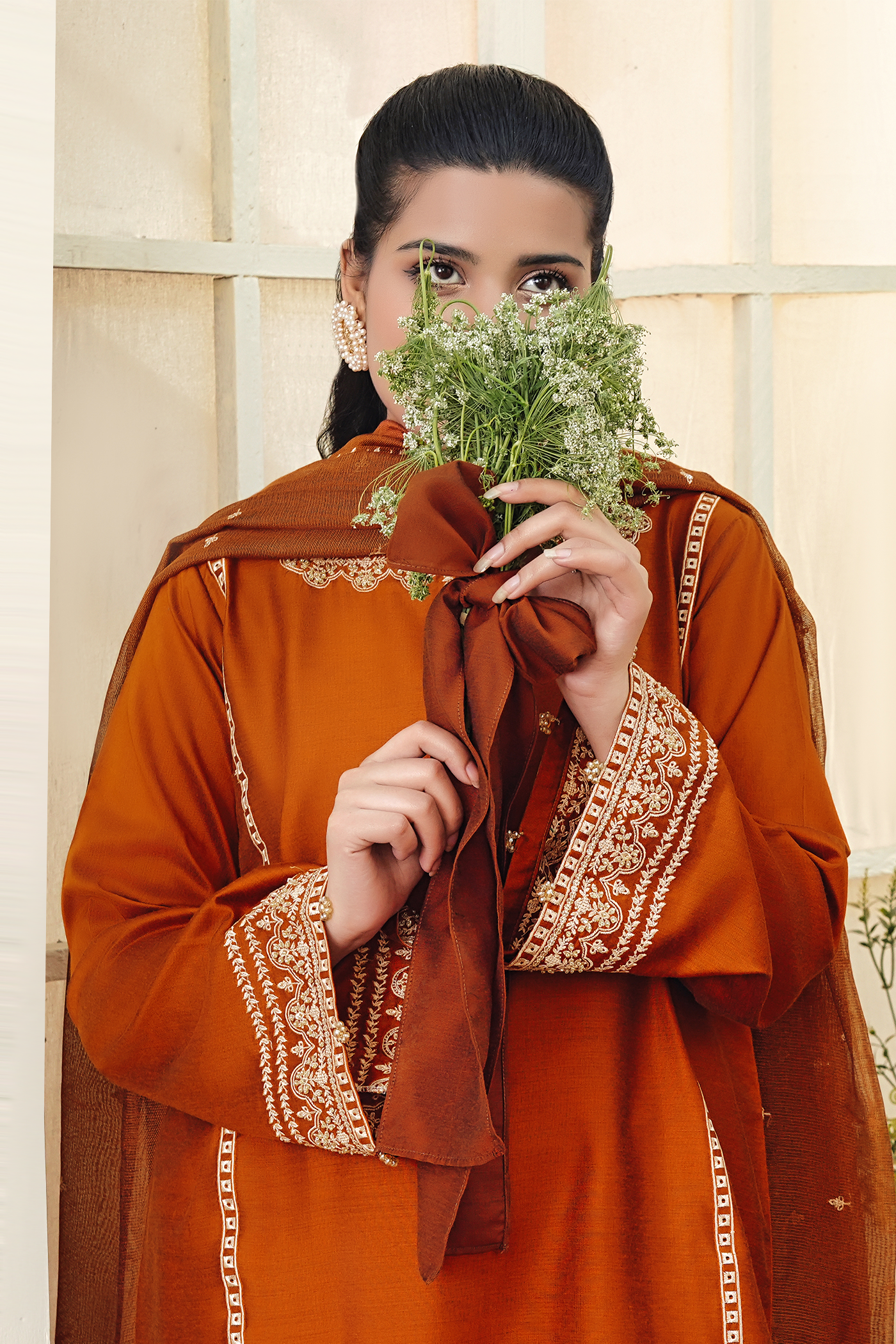 Afra - Tasneem Shamim