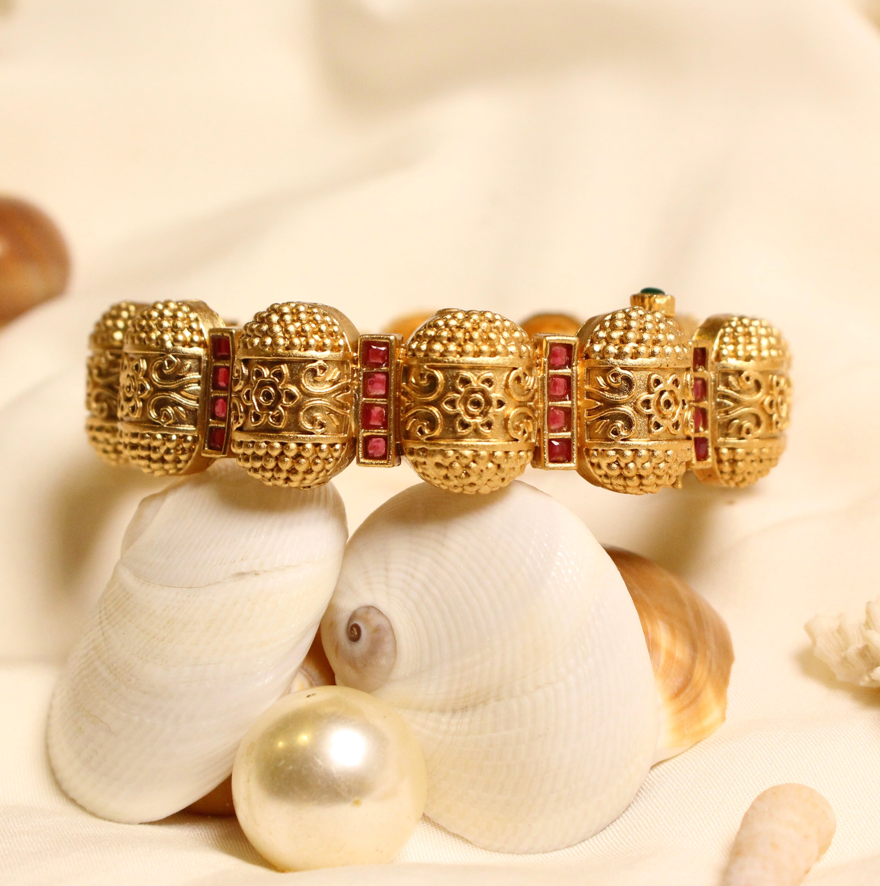 Heritage 6 - Aloro Jewels