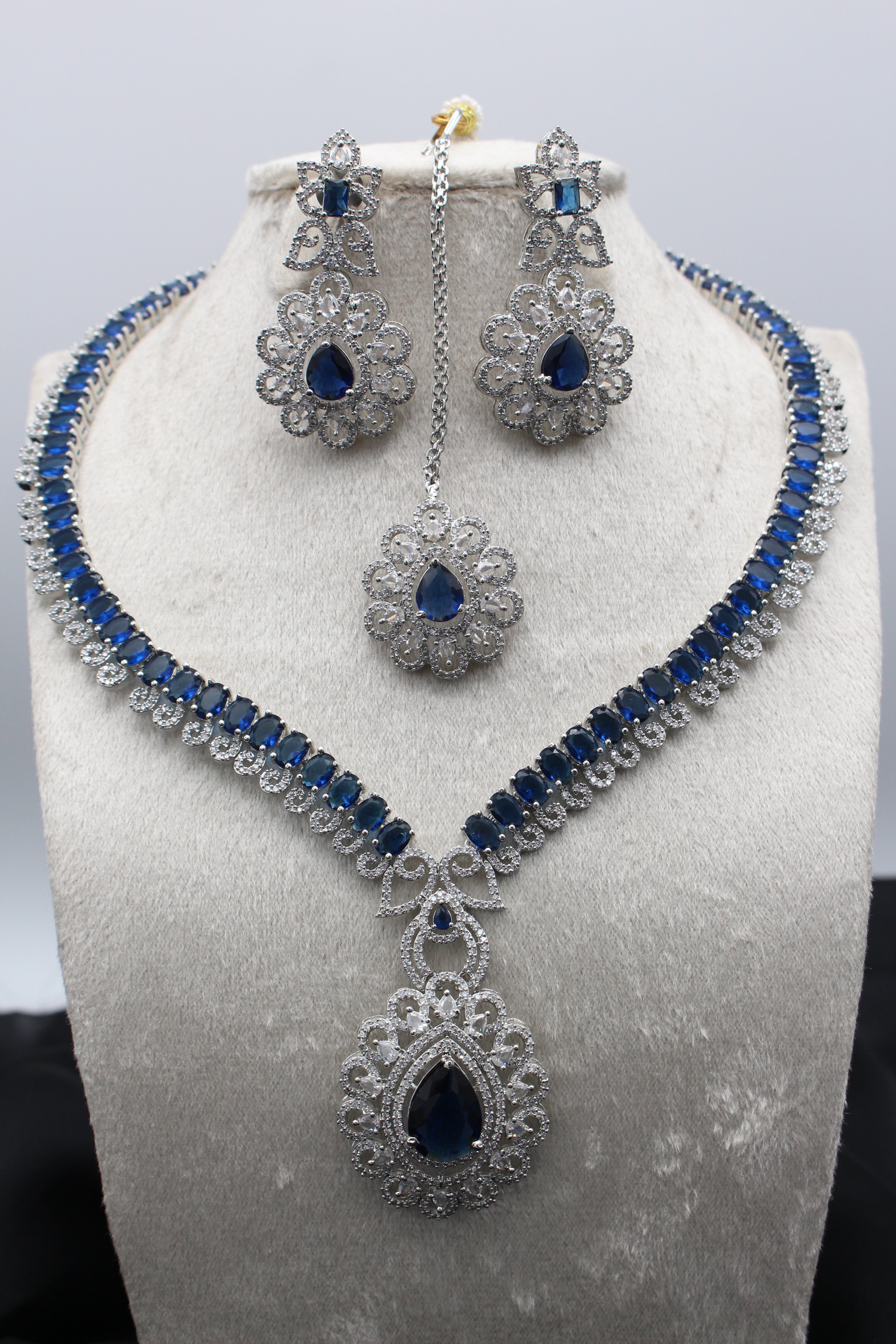 Adore - Aloro Jewels