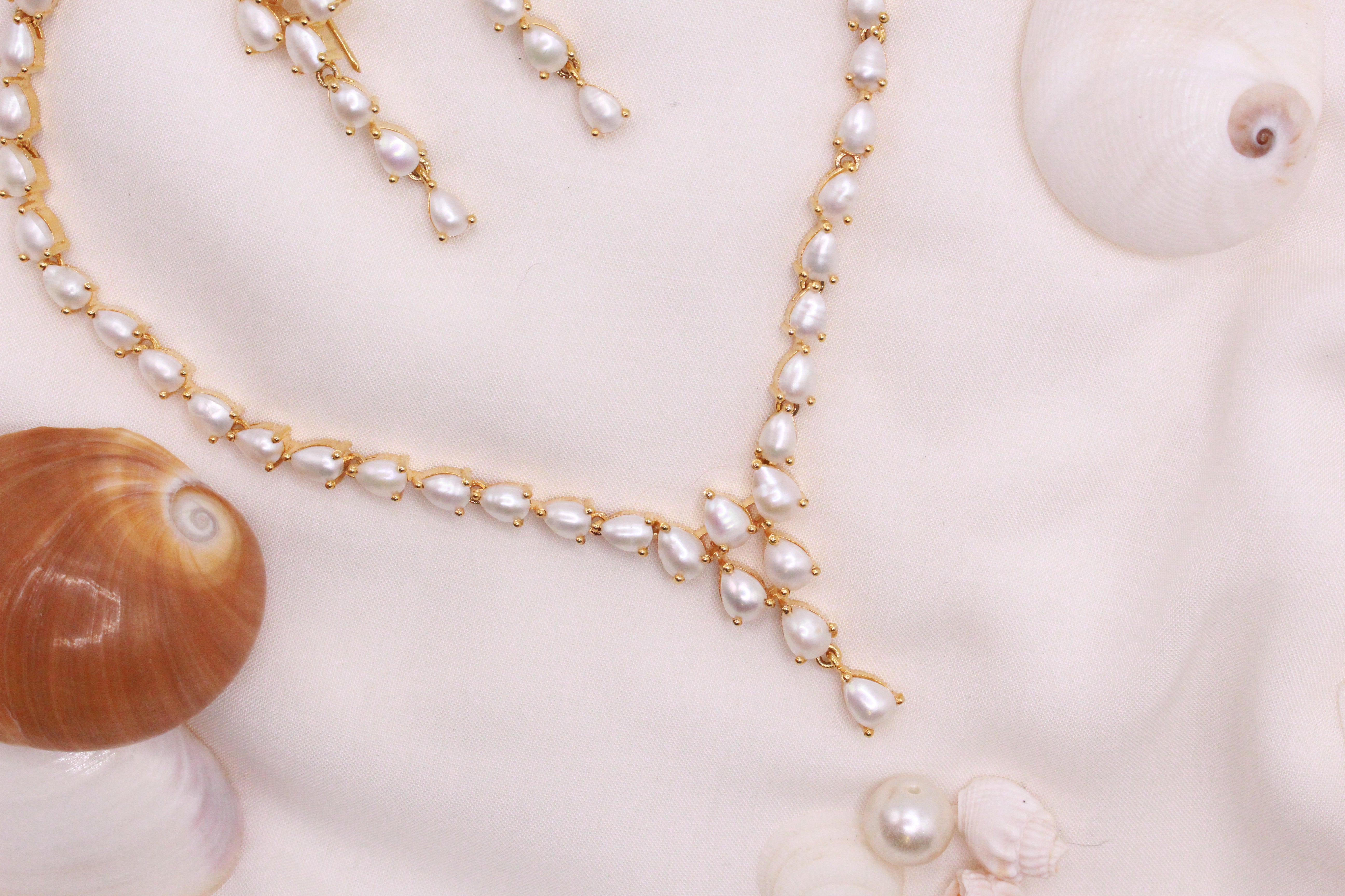Pearl Necklace - Aloro Jewels