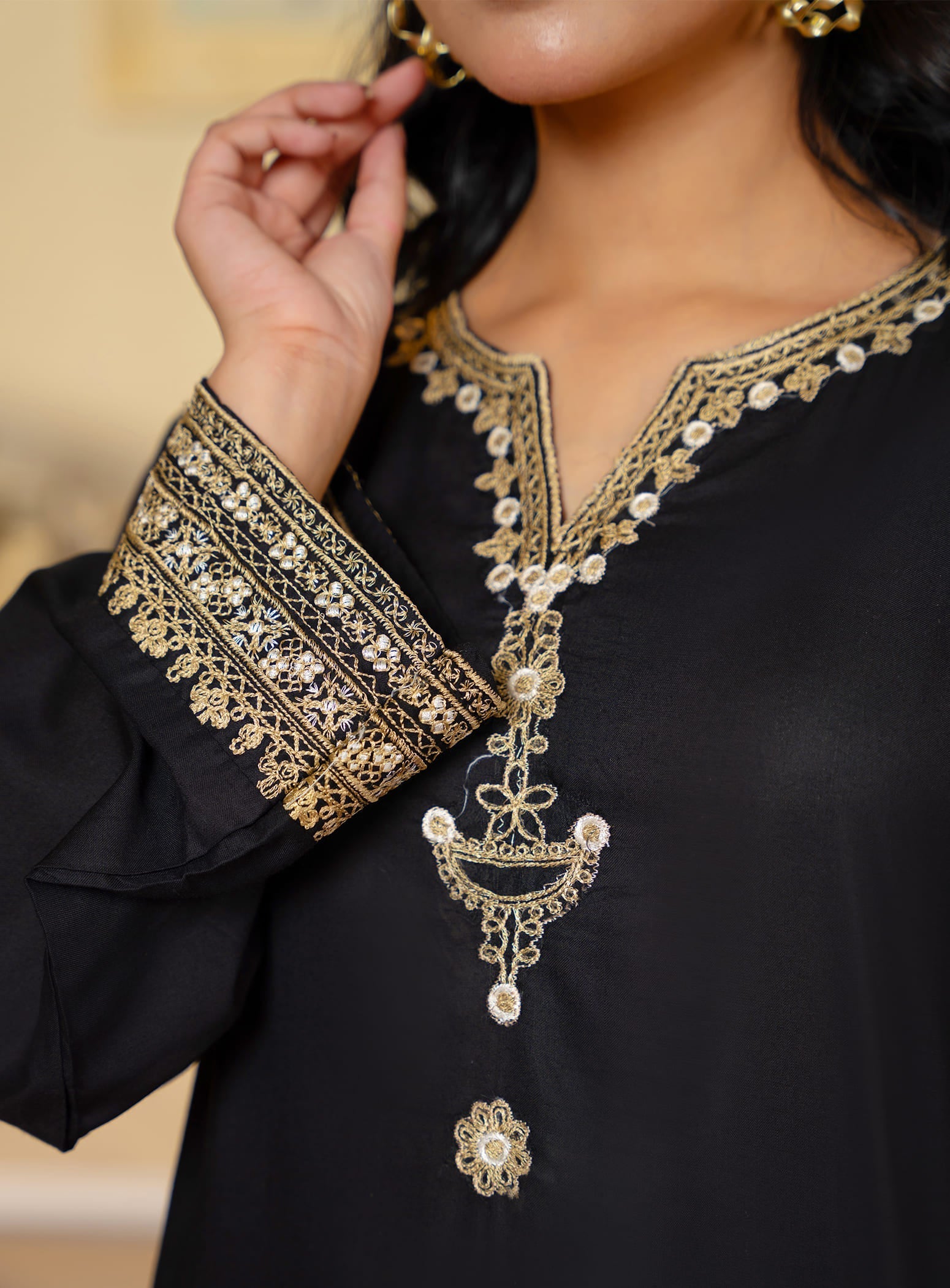Black Iris - Tawakal Closet