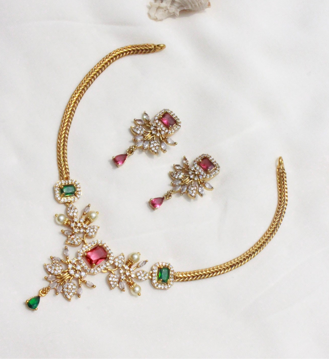 Ghulab Choker Necklace With Earrings - Aloro Jewels