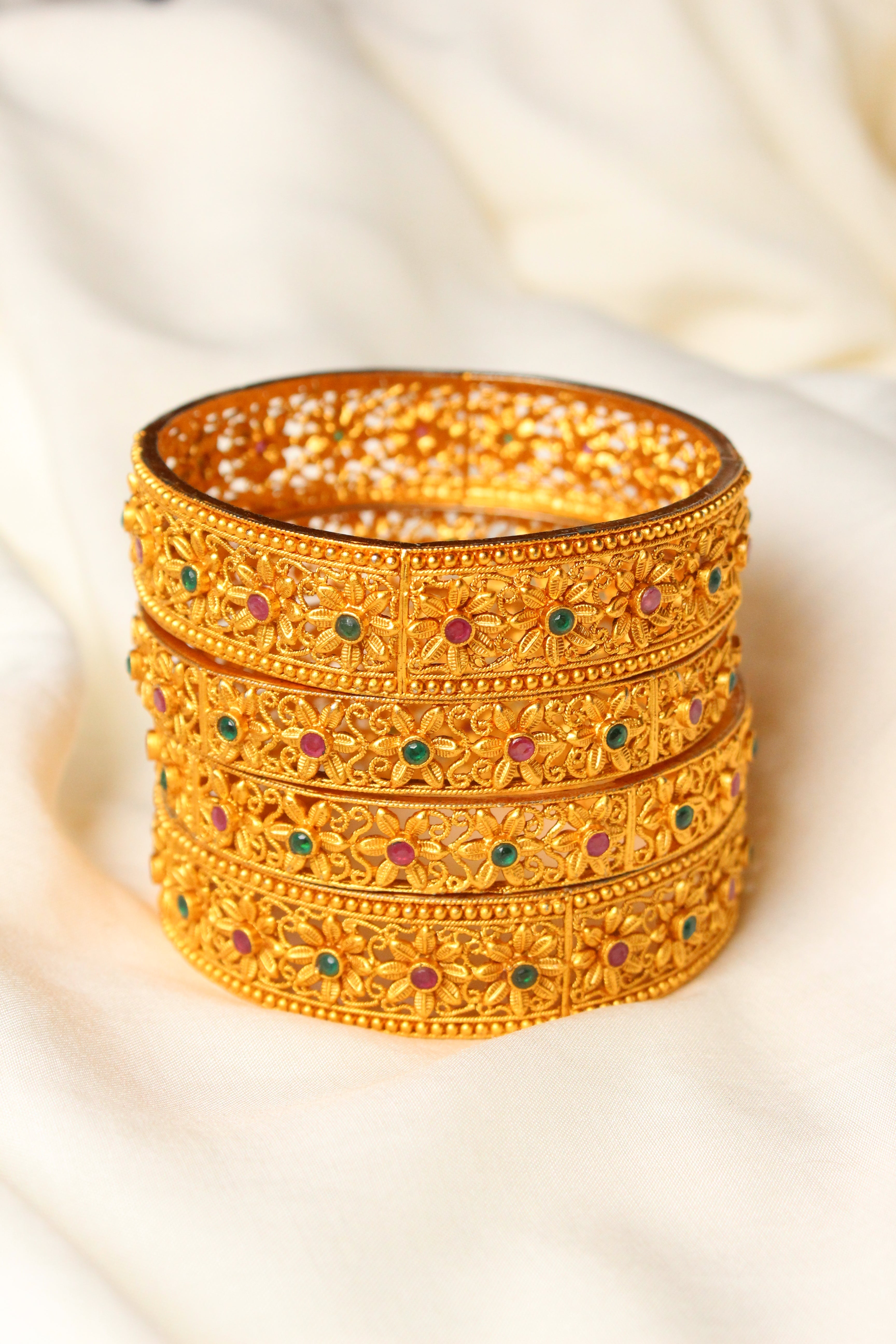 Mattee Floral Set - Aloro Jewels