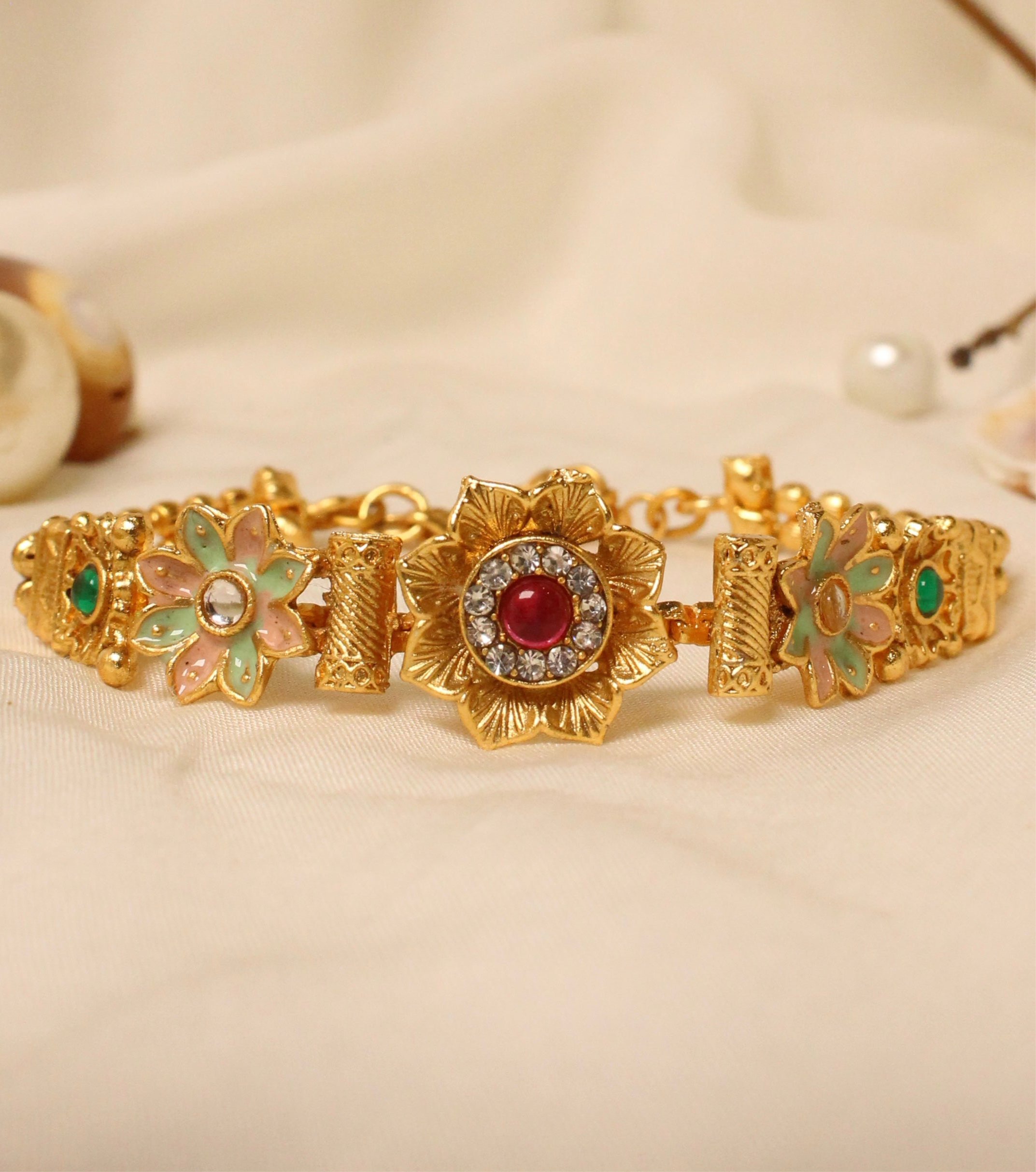 Antique Bracelet - Aloro Jewels