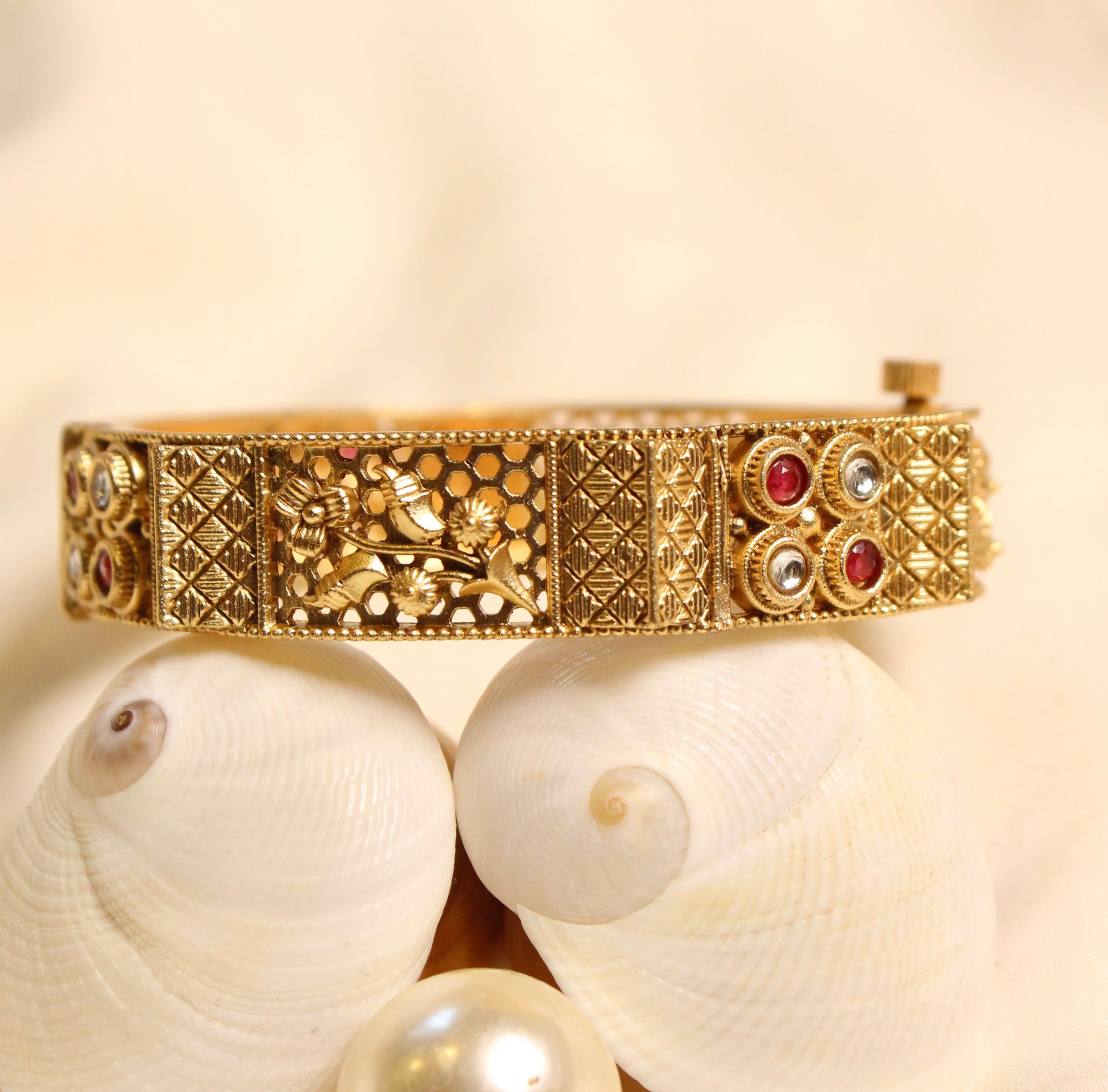 Heritage 24 - Aloro Jewels