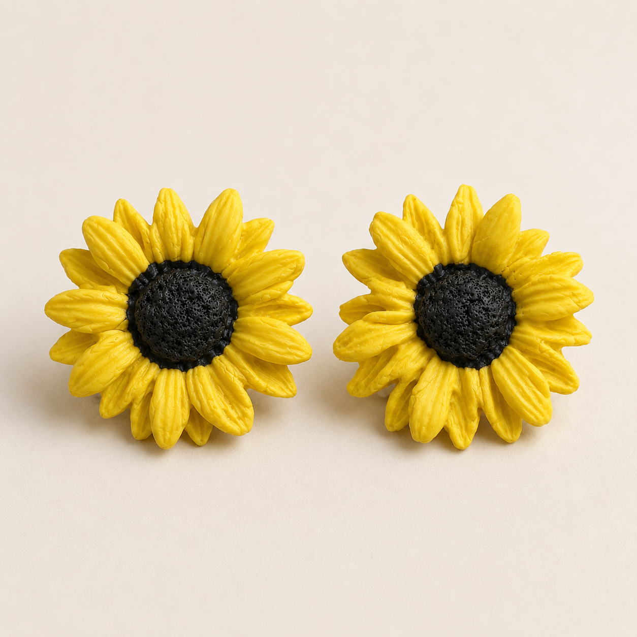 Flowers studs - Clay Boutique