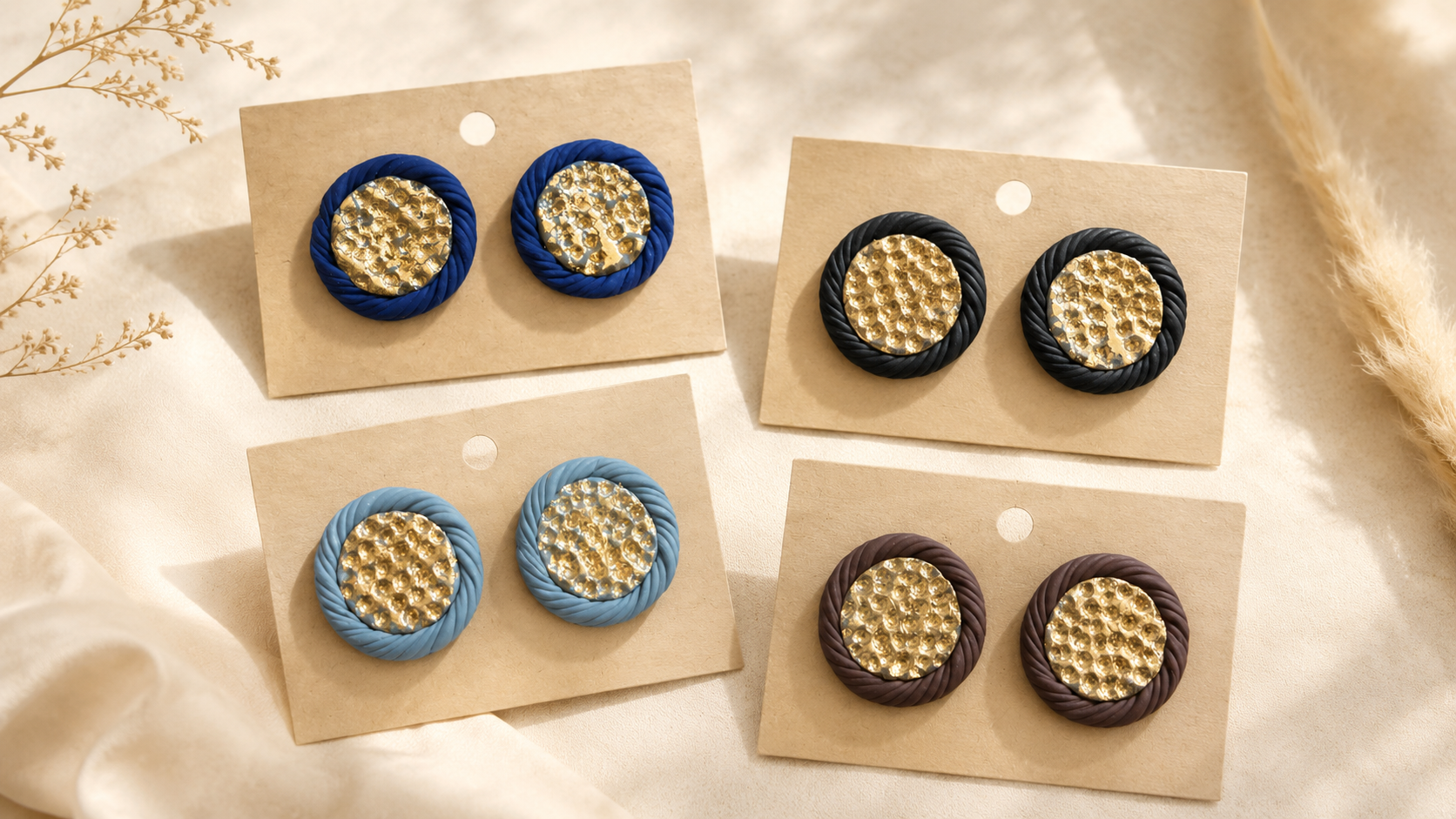 Gold hammered frammed Studs - Clay Boutique