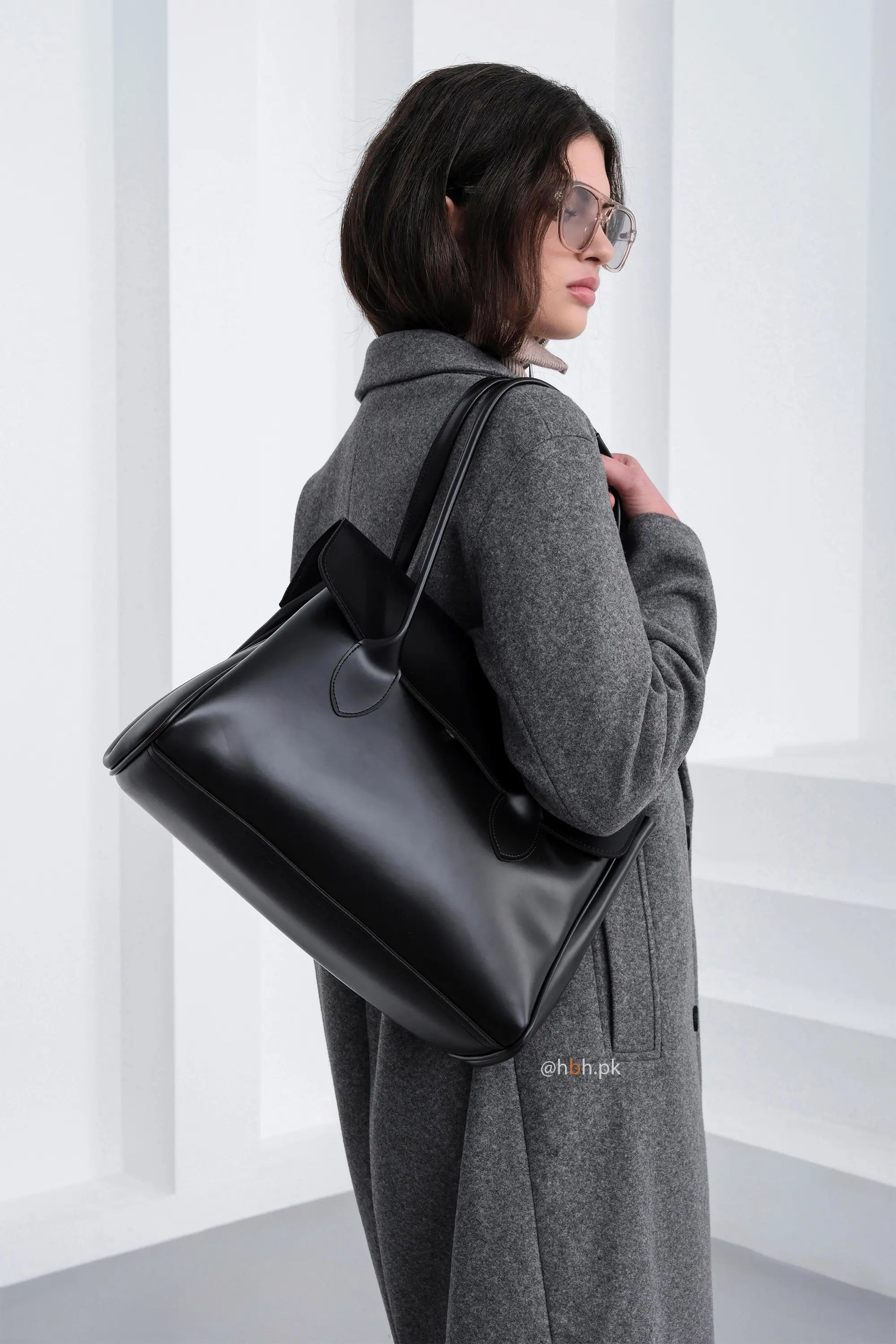 leather tote bags pakistan black handbag