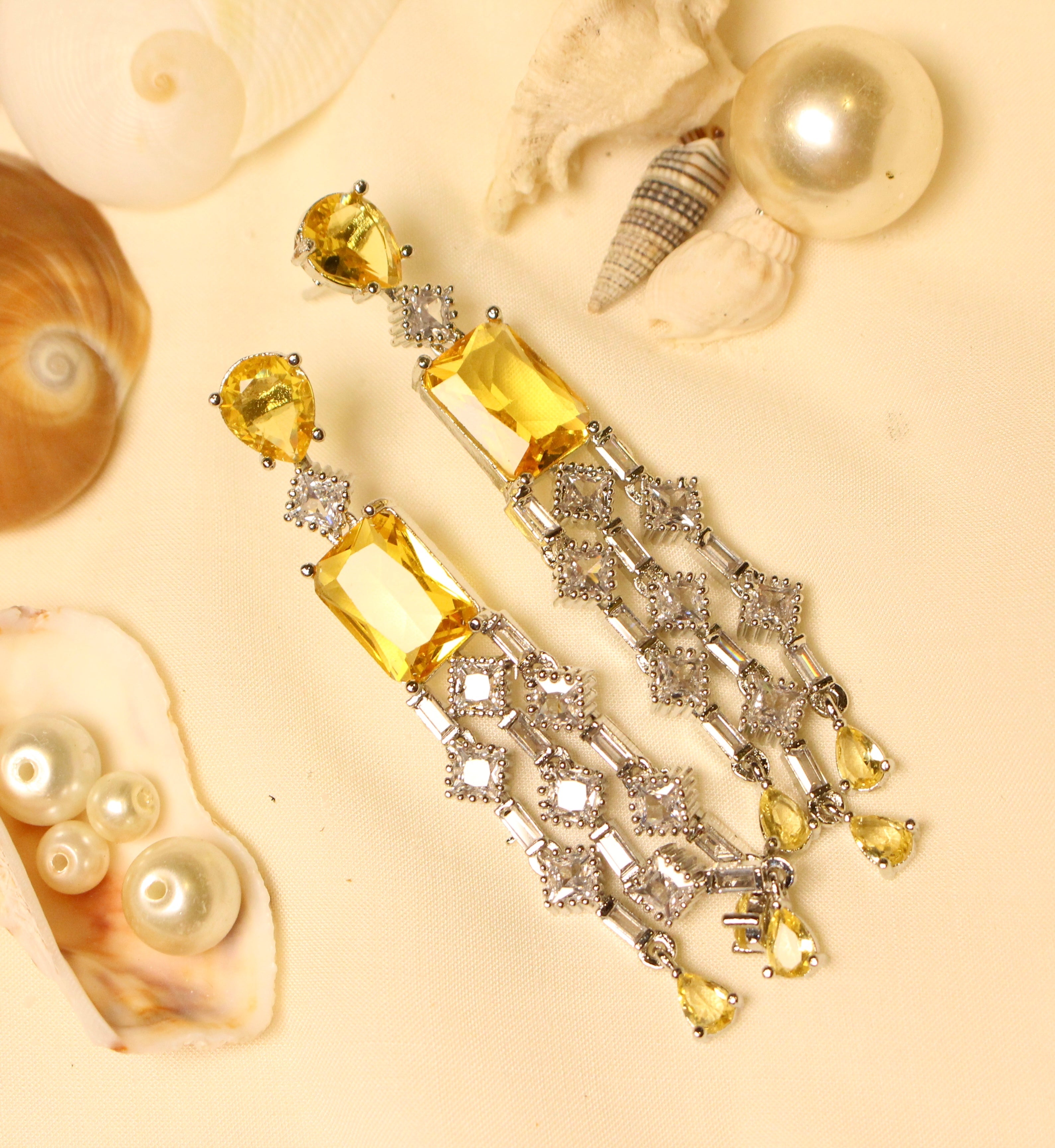 Sparkling Chandelier - Aloro Jewels