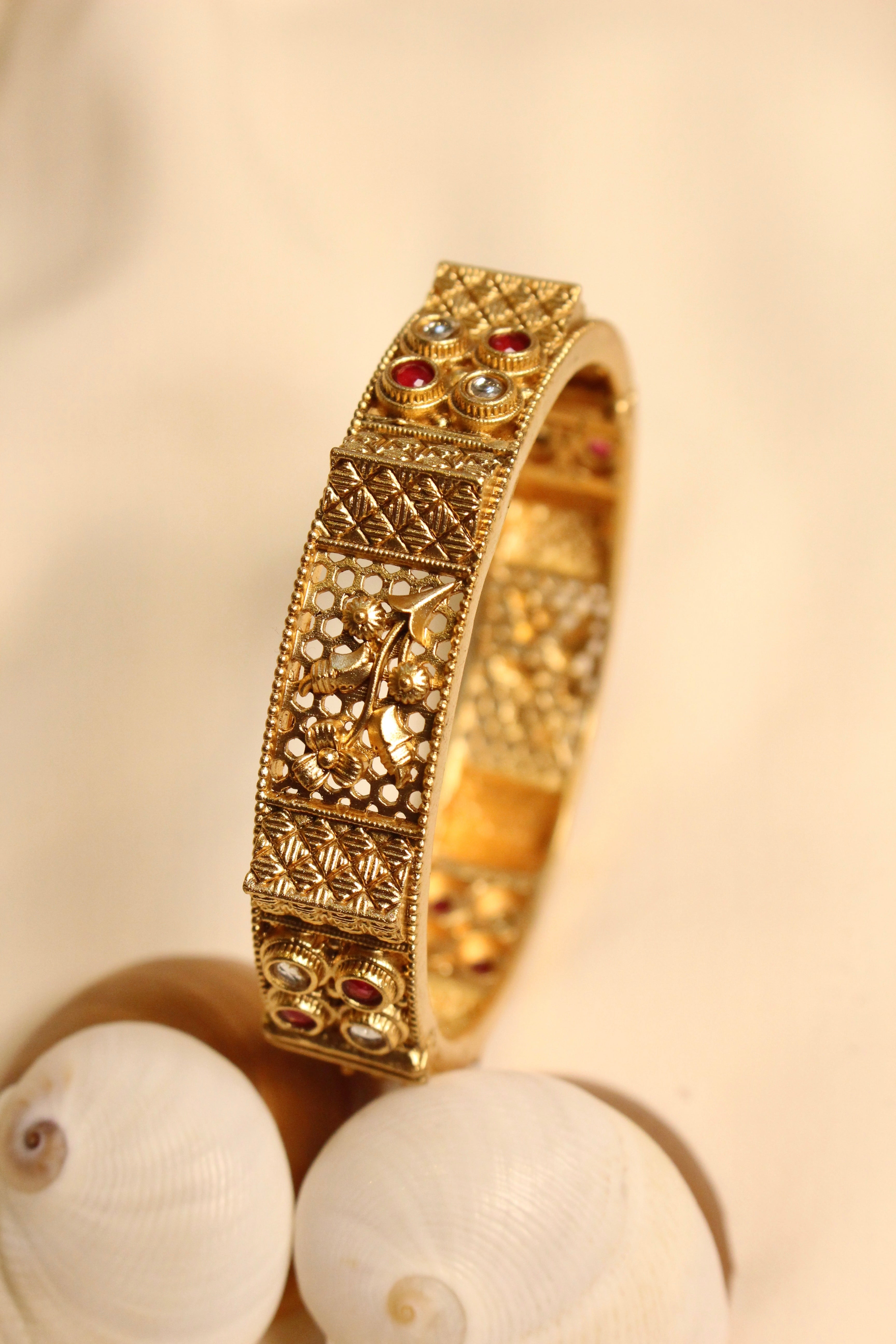 Heritage 24 - Aloro Jewels