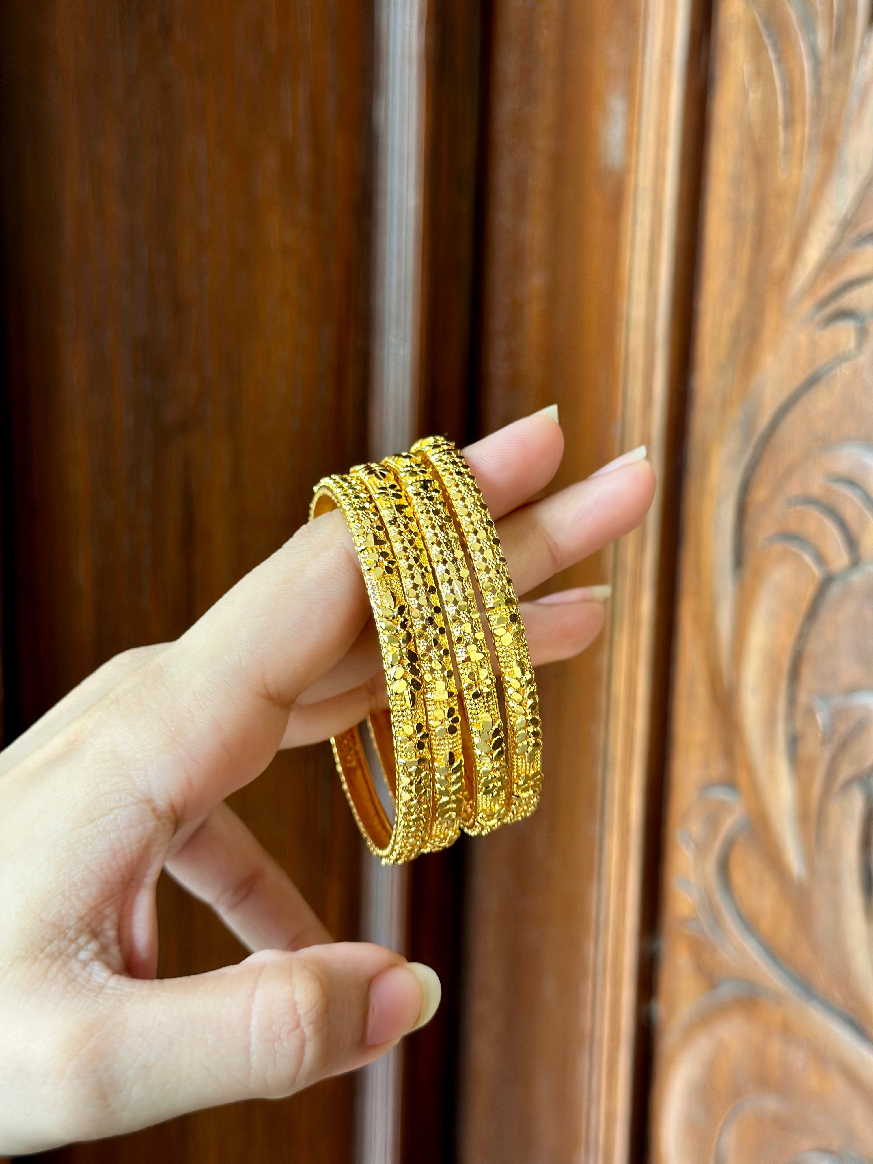 Madrasi Bangles 4Pcs - Aloro Jewels