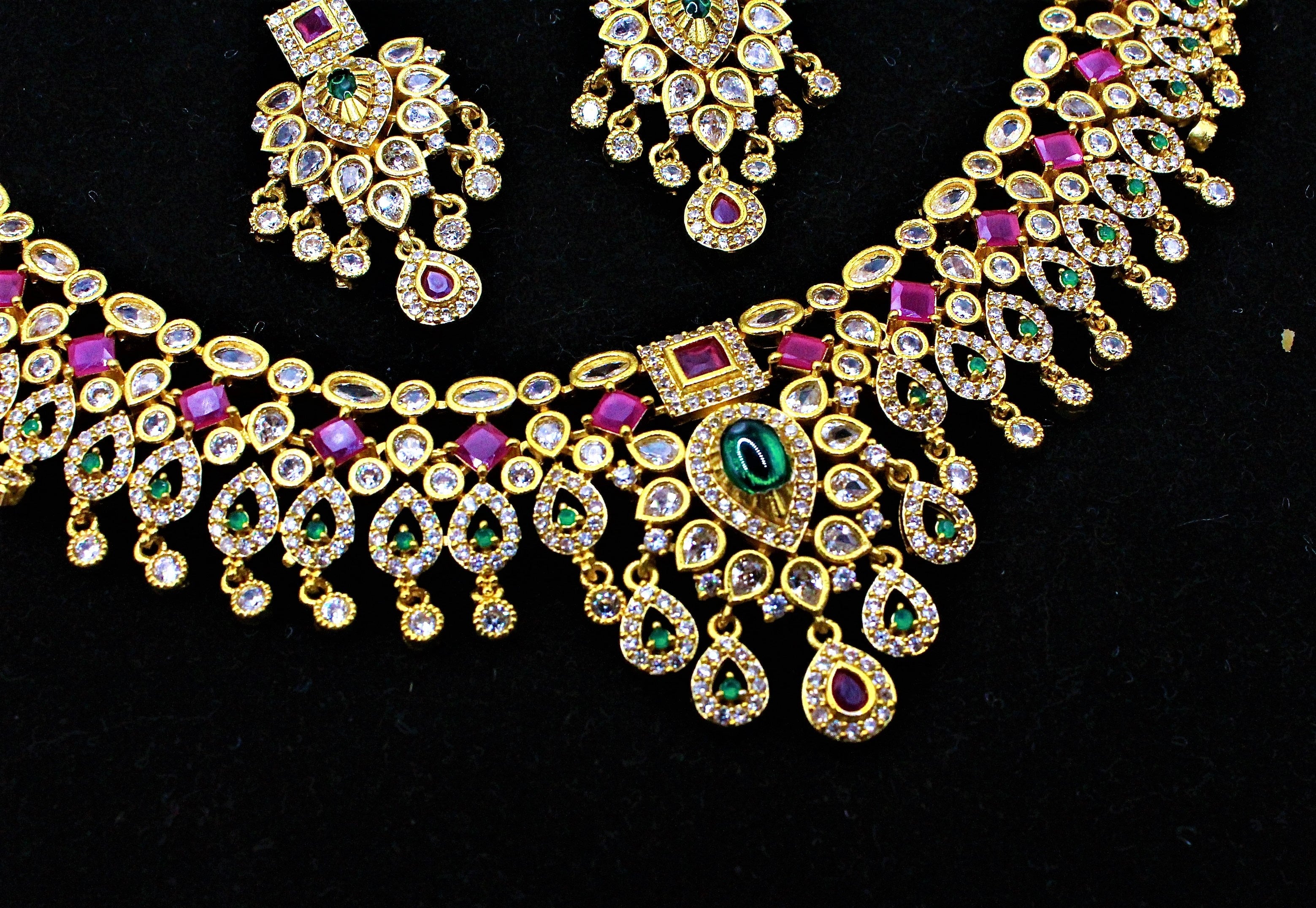 Bridal Necklace With Diamonds And Rubies - Aloro Jewels