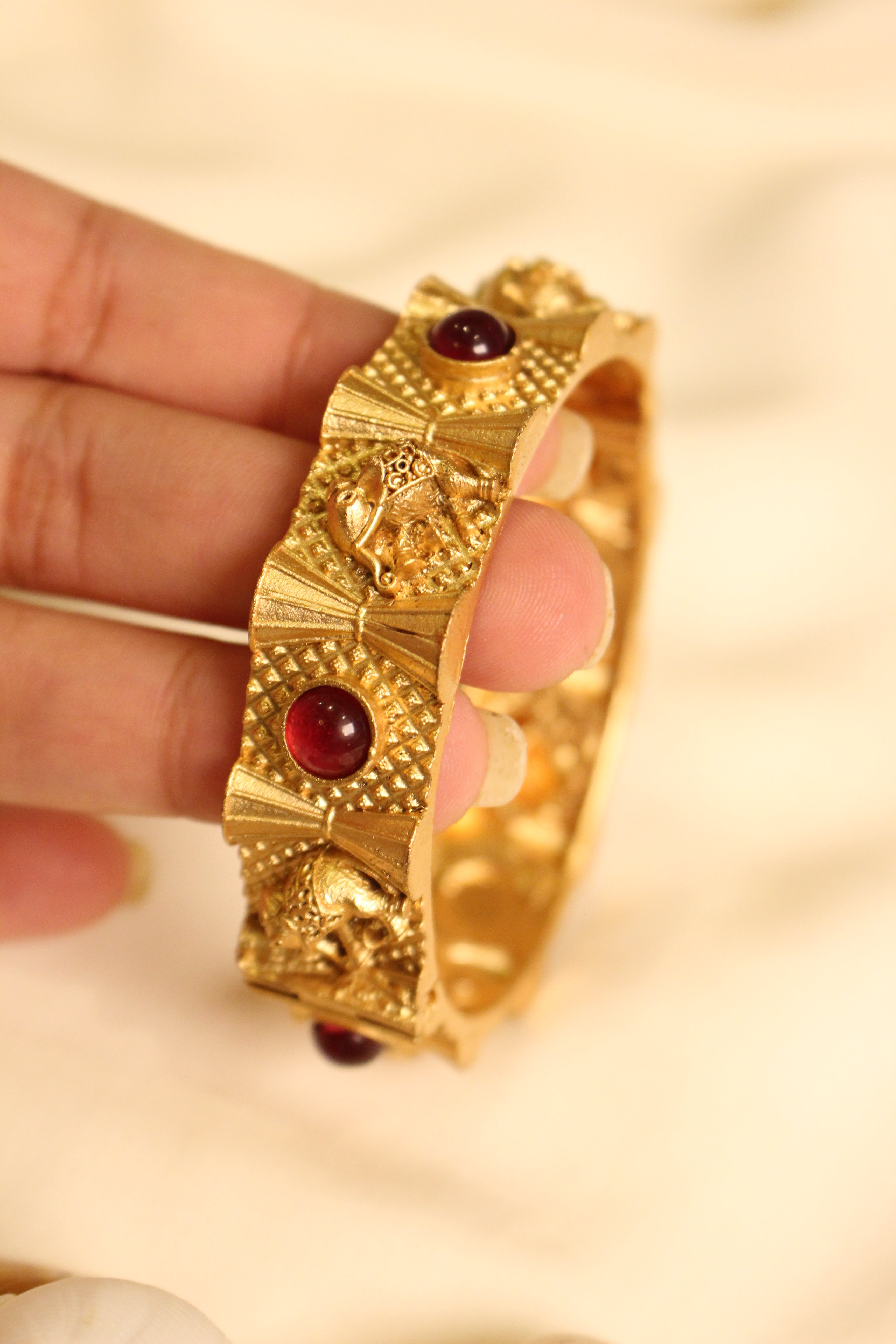 Heritage 65 - Aloro Jewels
