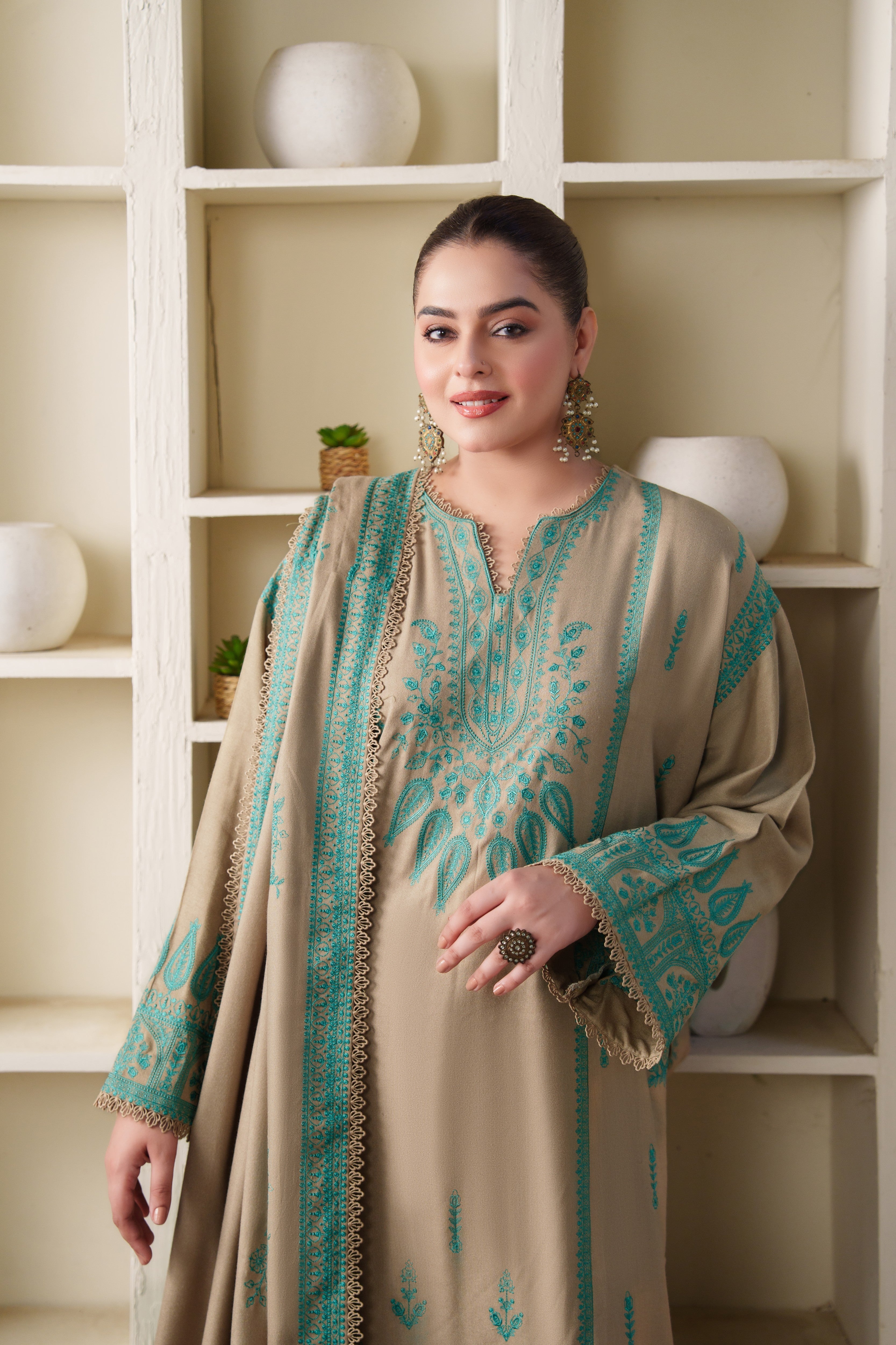 Kashish-e-Kora 3Piece Stitched - Tawakal Closet