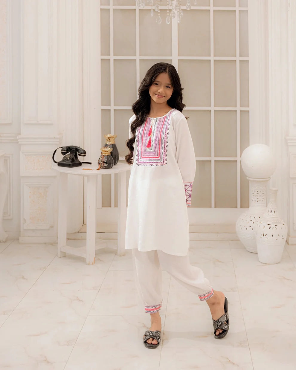 Embroidered Cotton Suit - Crimson Thread - Rangooz