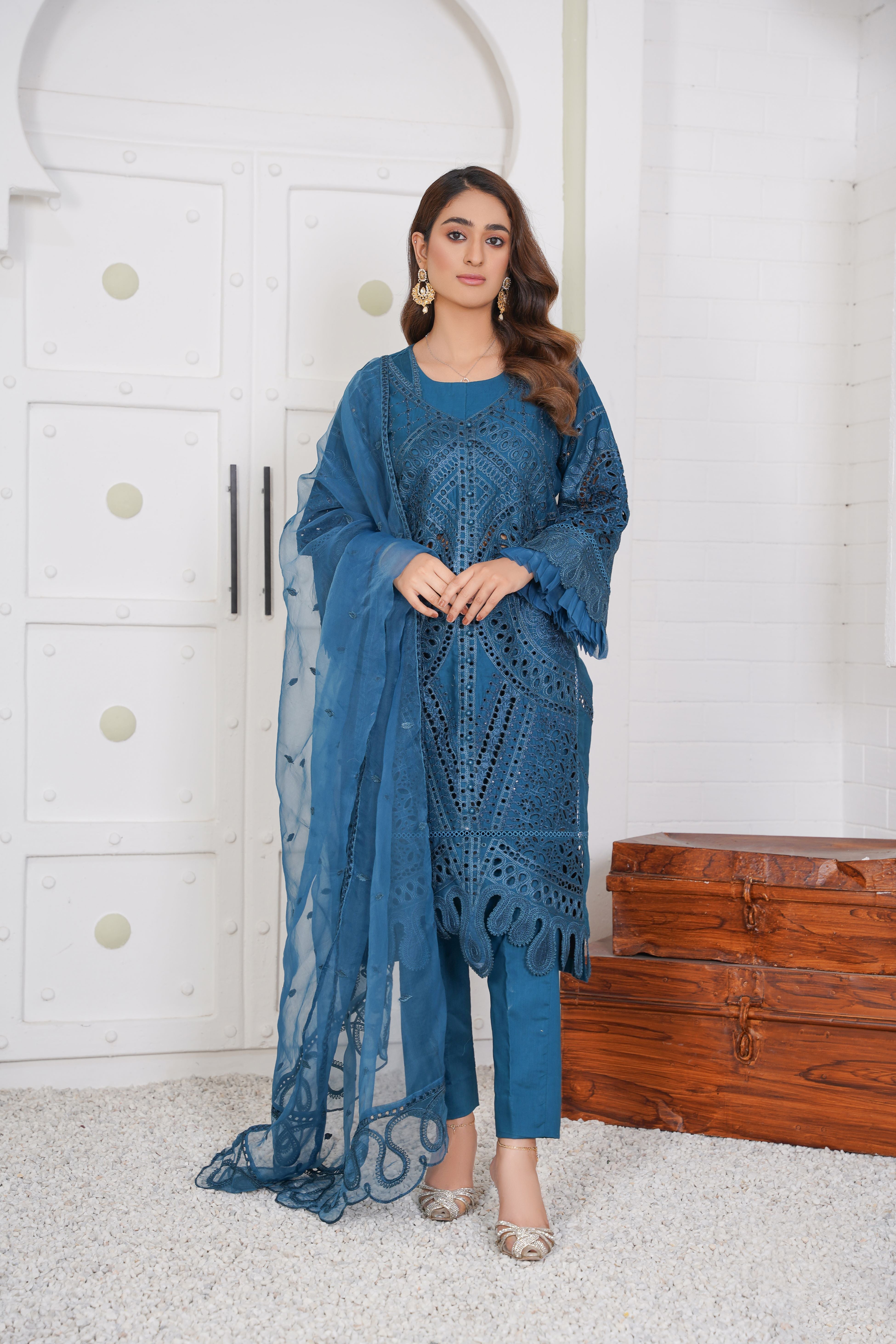 Pret embroidered chikankari 3-piece - ready to wear - Threads & Weaves