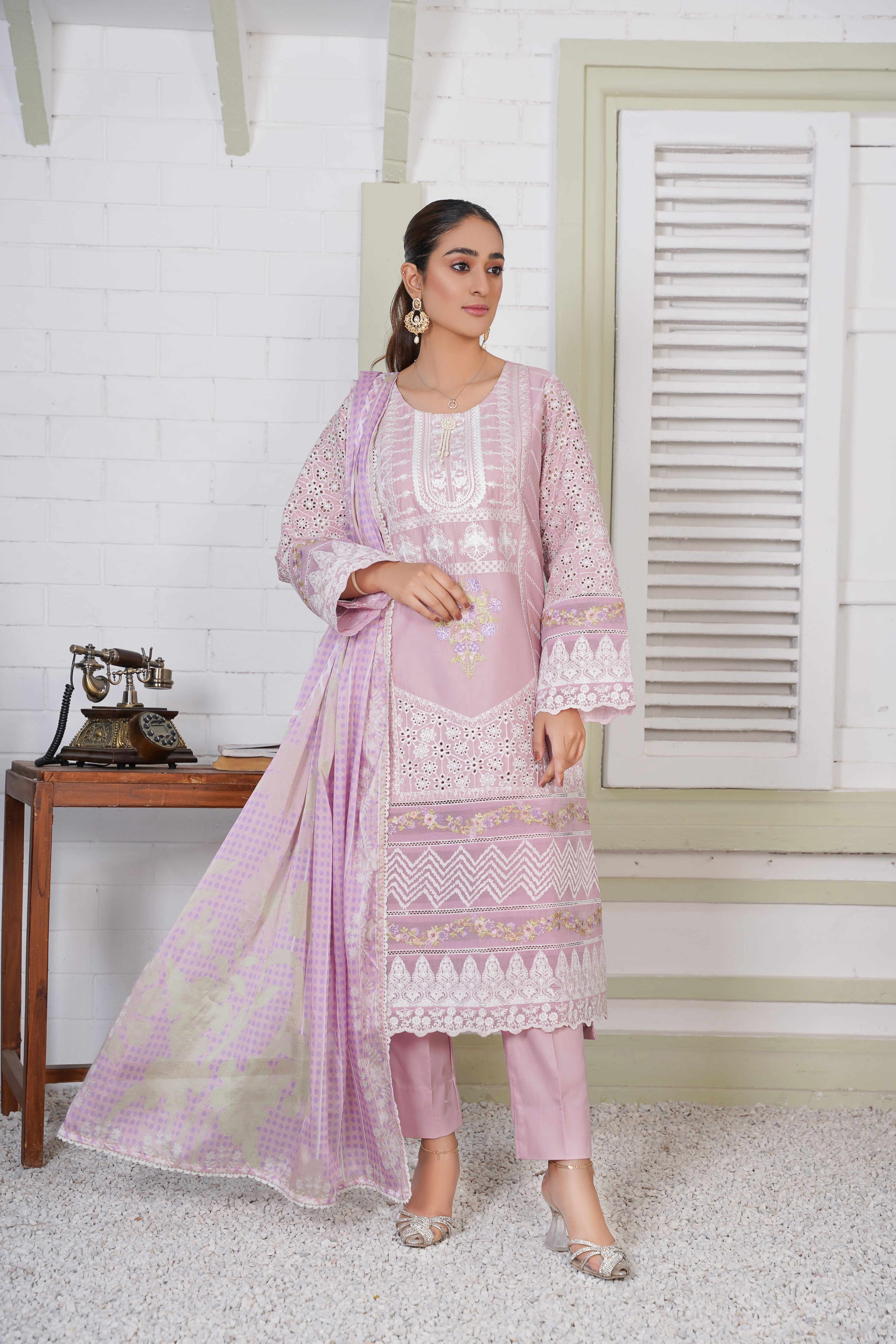 PRET Embroidered Chikankari - 3 PC - Threads & Weaves