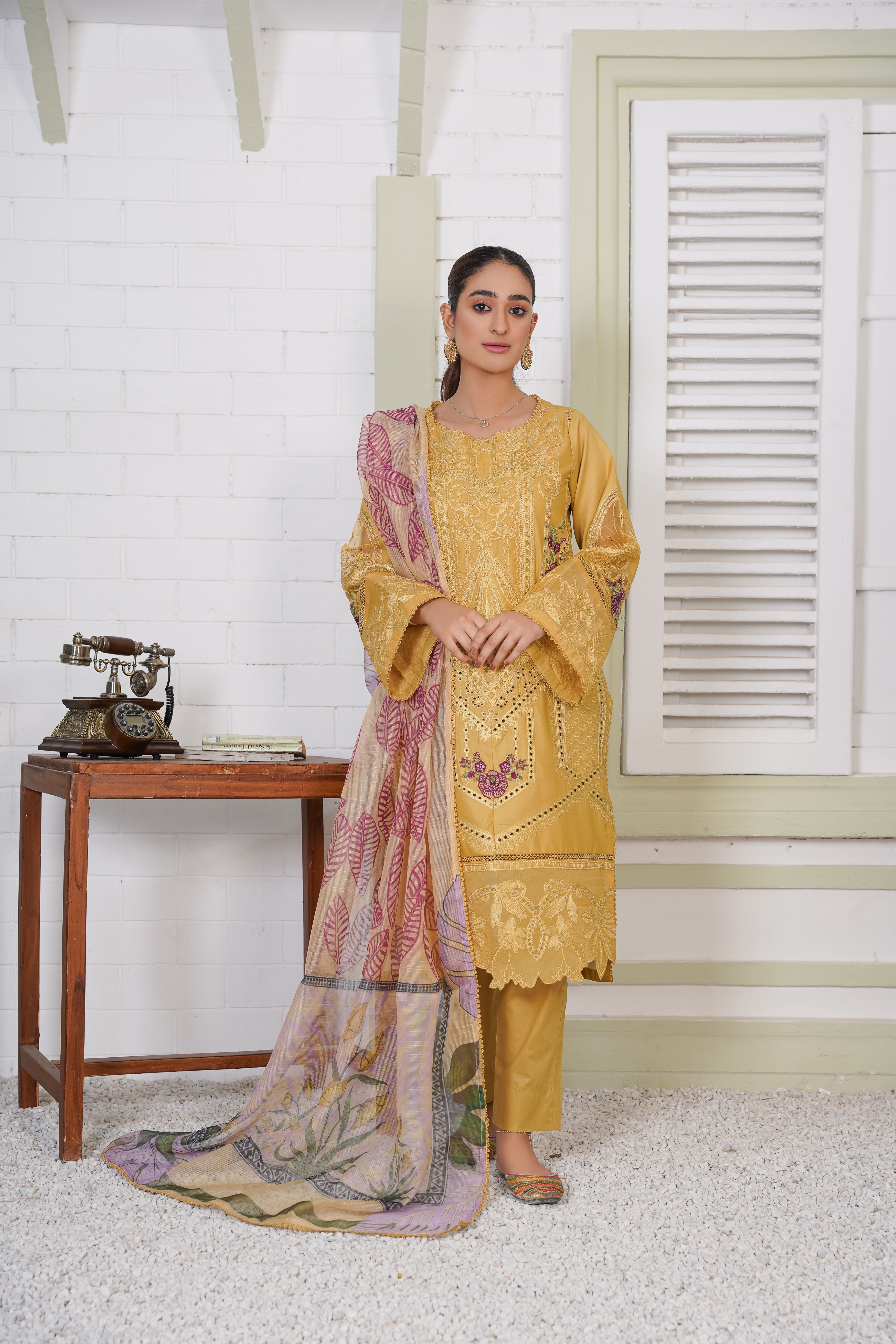 PRET Embroidered Chikankari - 3 PC - Threads & Weaves