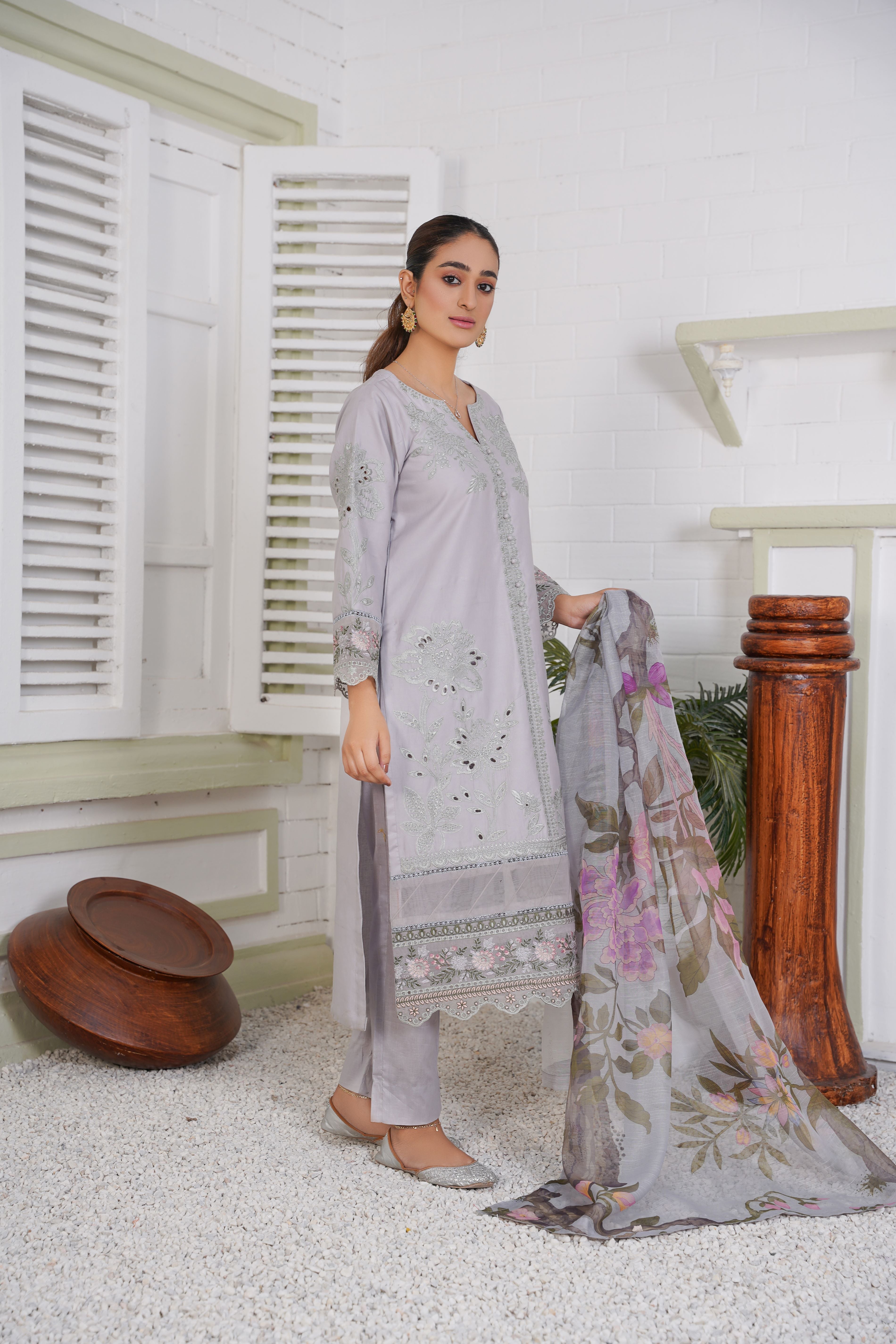 PRET Embroidered Chikankari - 3 PC - Threads & Weaves