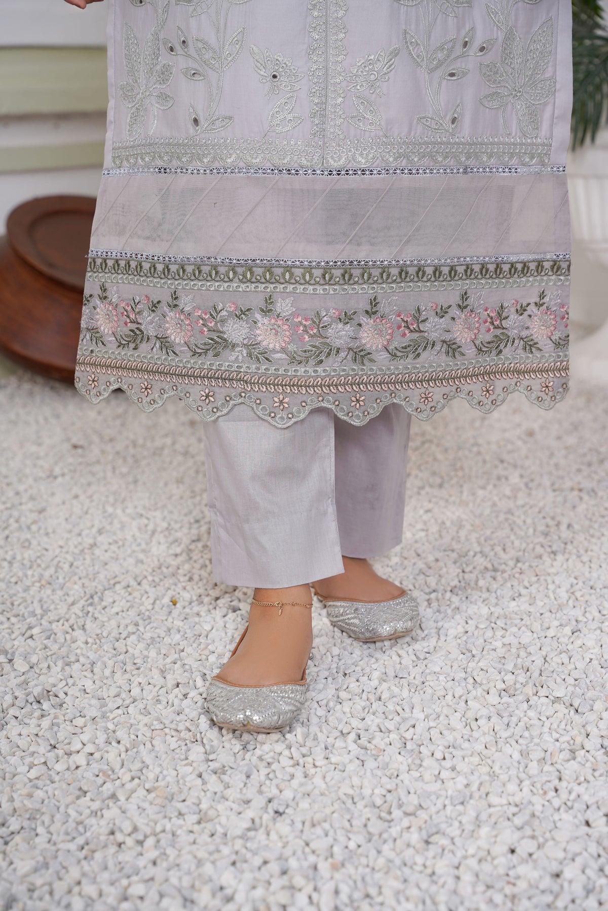 PRET Embroidered Chikankari - 3 PC - Threads & Weaves