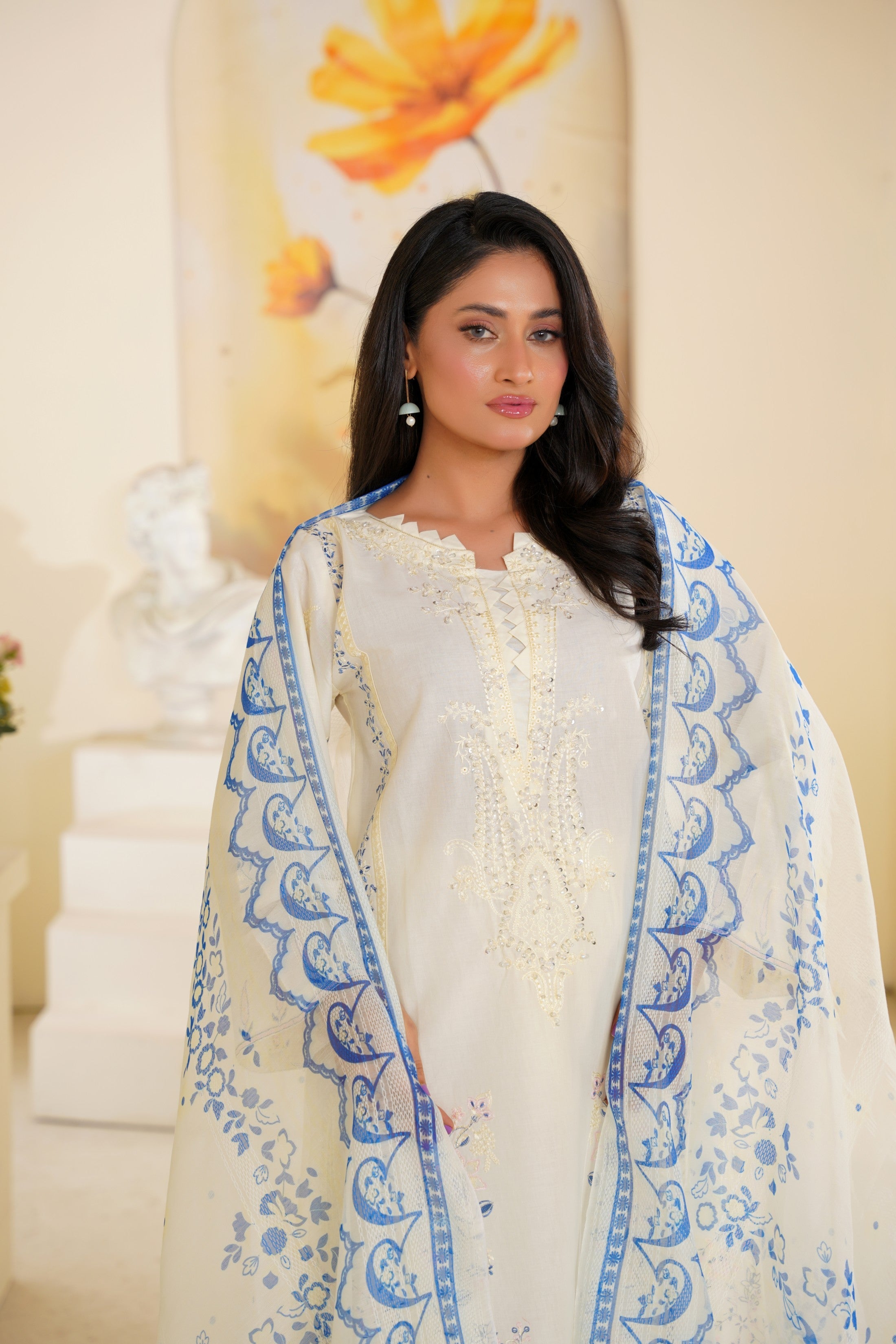 Ivory Breeze Embroidered Lawn Ready to Wear 3PC - Threads & Weaves