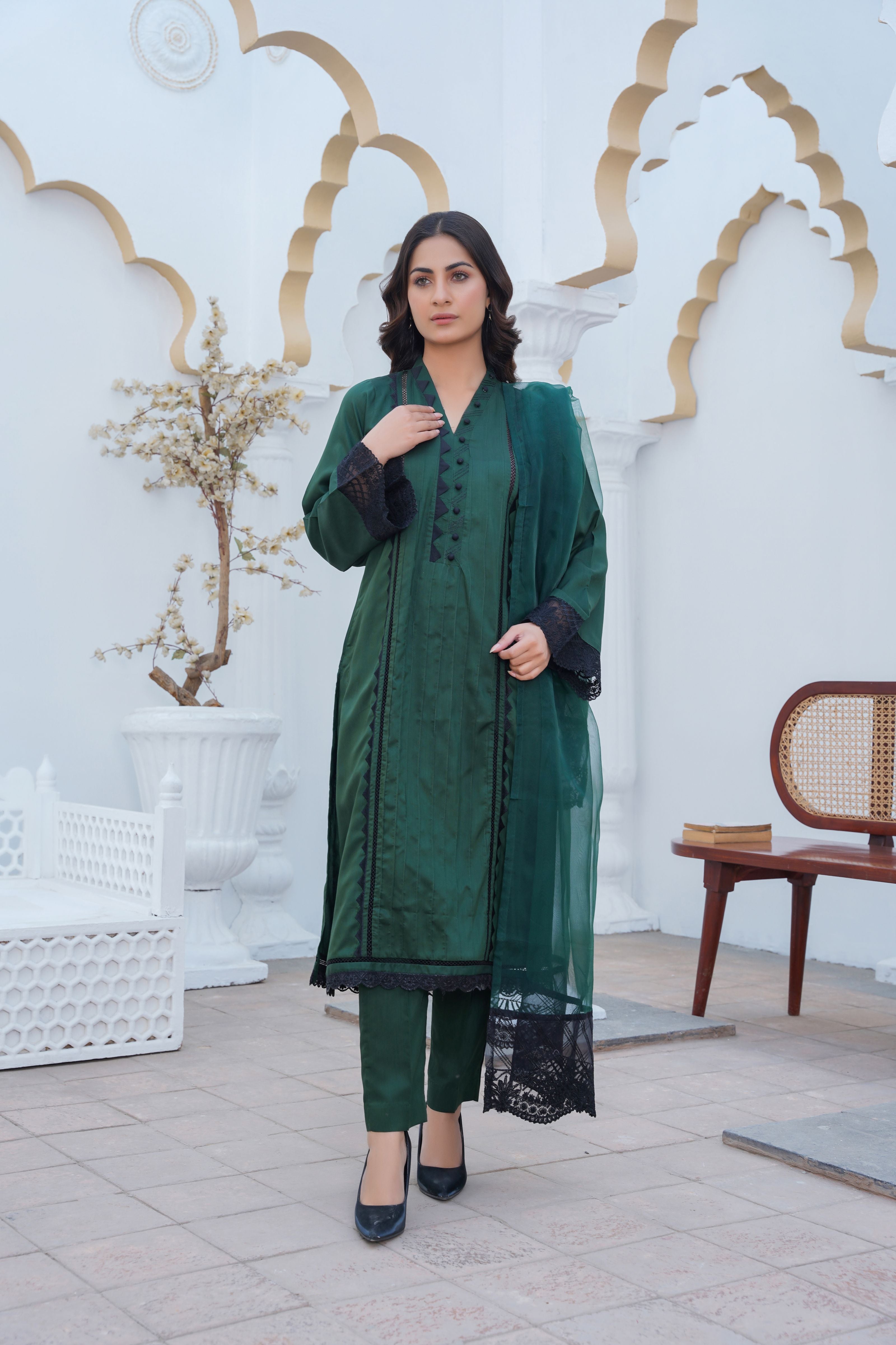 Bottle green pret embroidered dress 3-piece - ready to wear - Threads & Weaves
