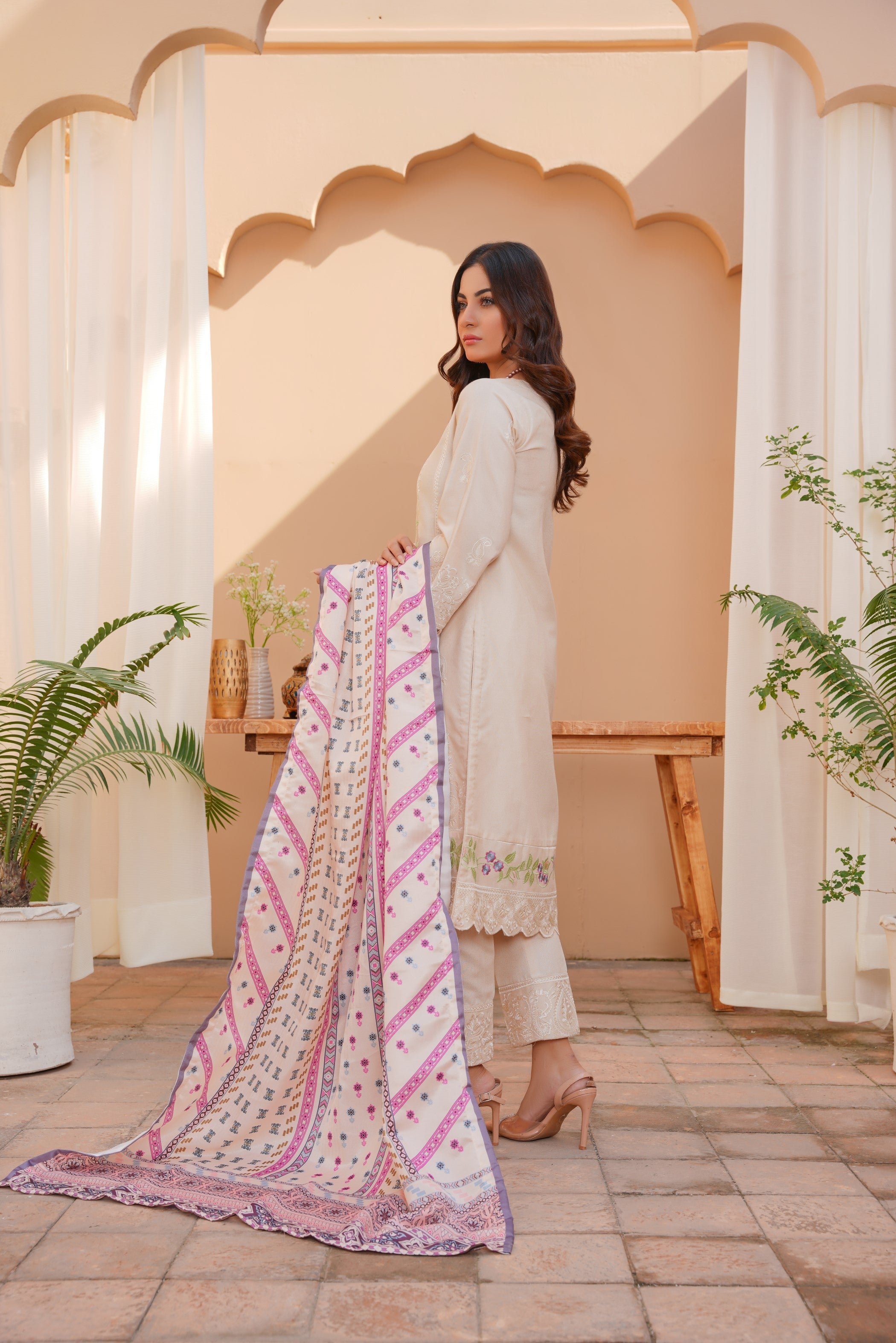 3 PC - Embroidered Karandi Pret - Threads & Weaves