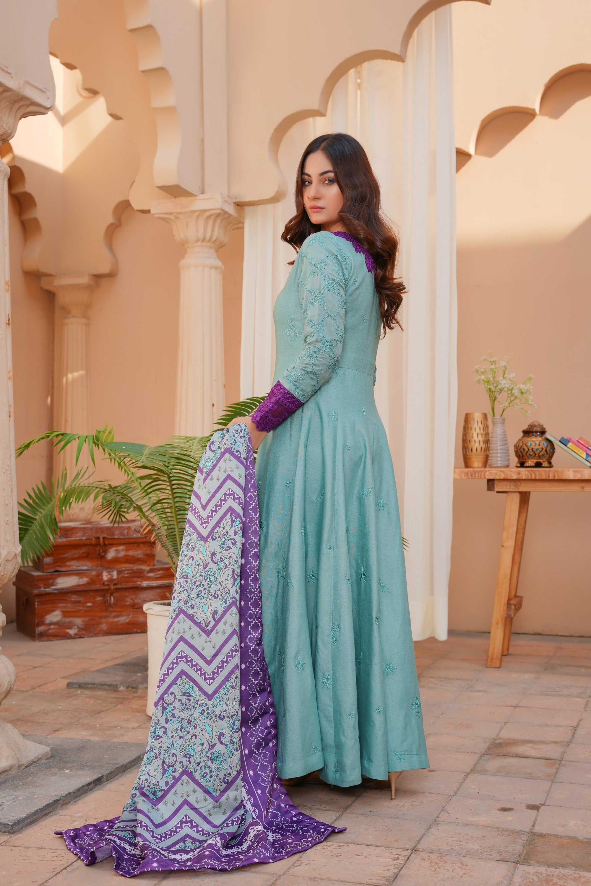 3 PC - Embroidered Karandi Pret - Threads & Weaves
