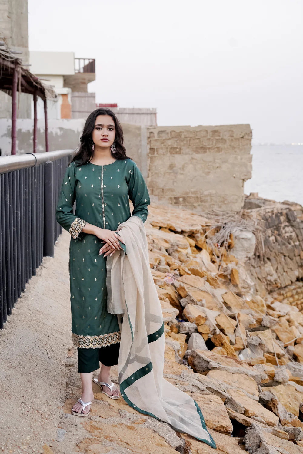 Elegant Jacquard 3 Piece Suit - Shadeforteen