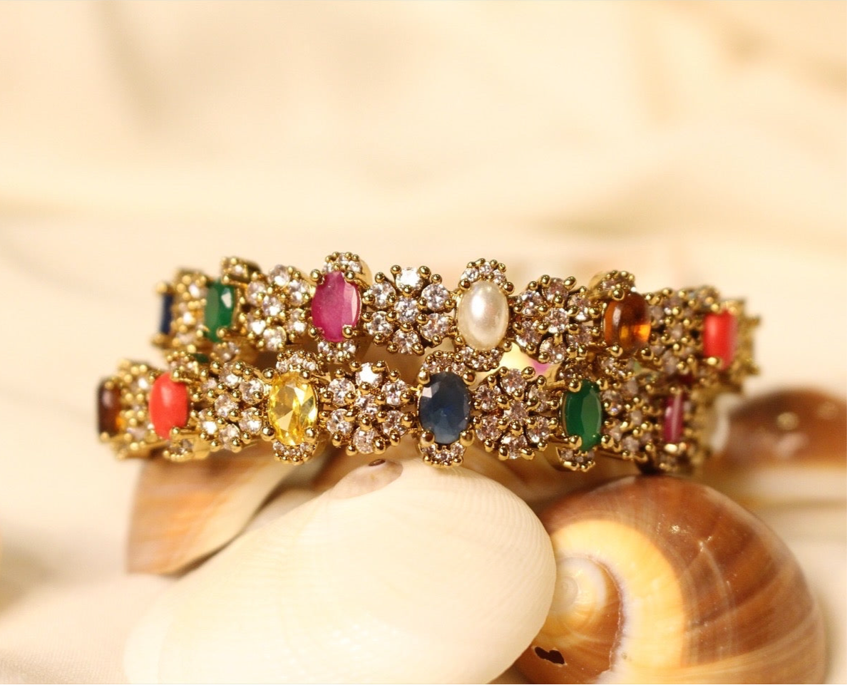 Naurattan Style Kangan - Aloro Jewels