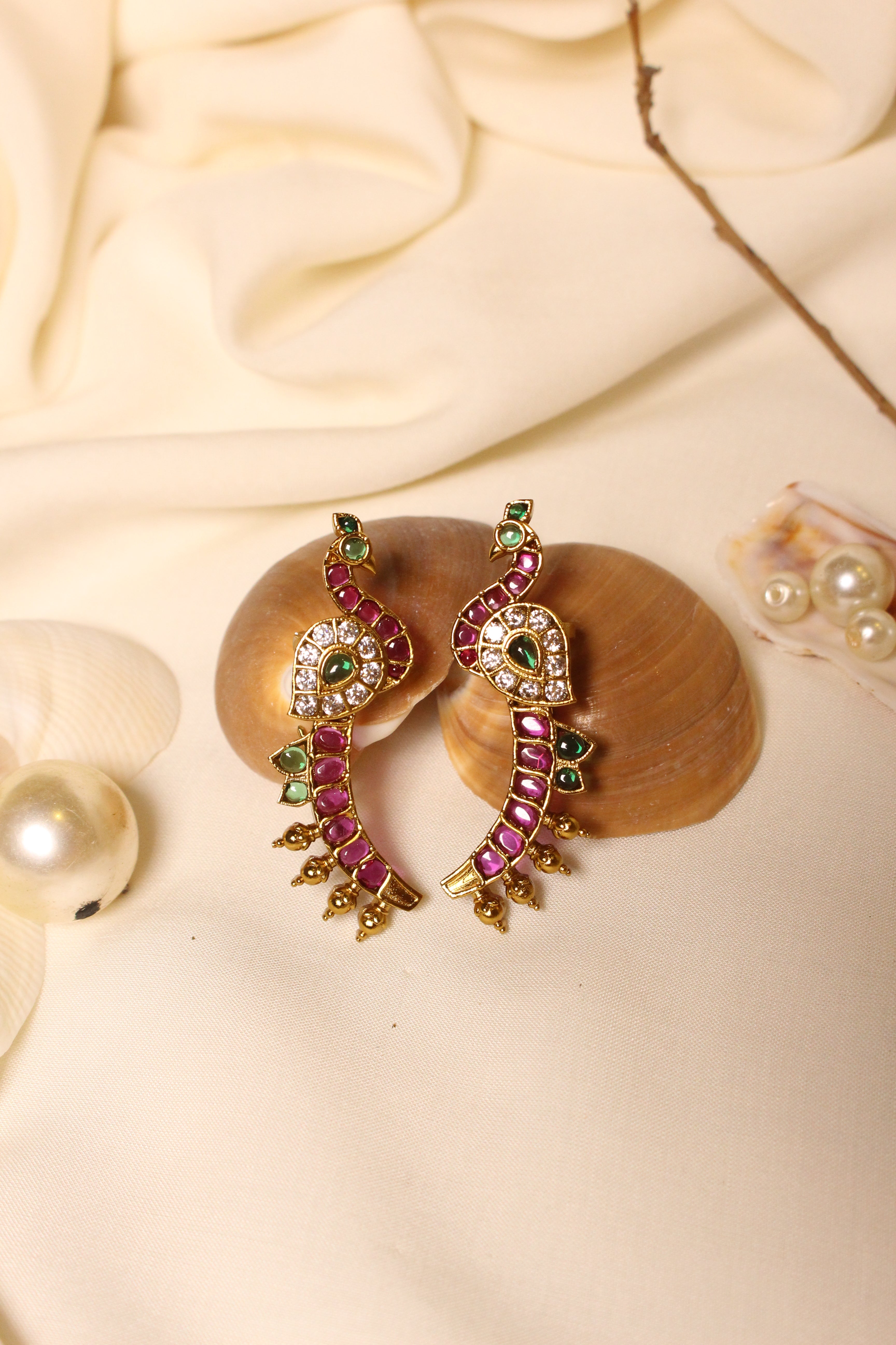 Gold Plated Handmade Kundan Peacock Earcuff - Aloro Jewels