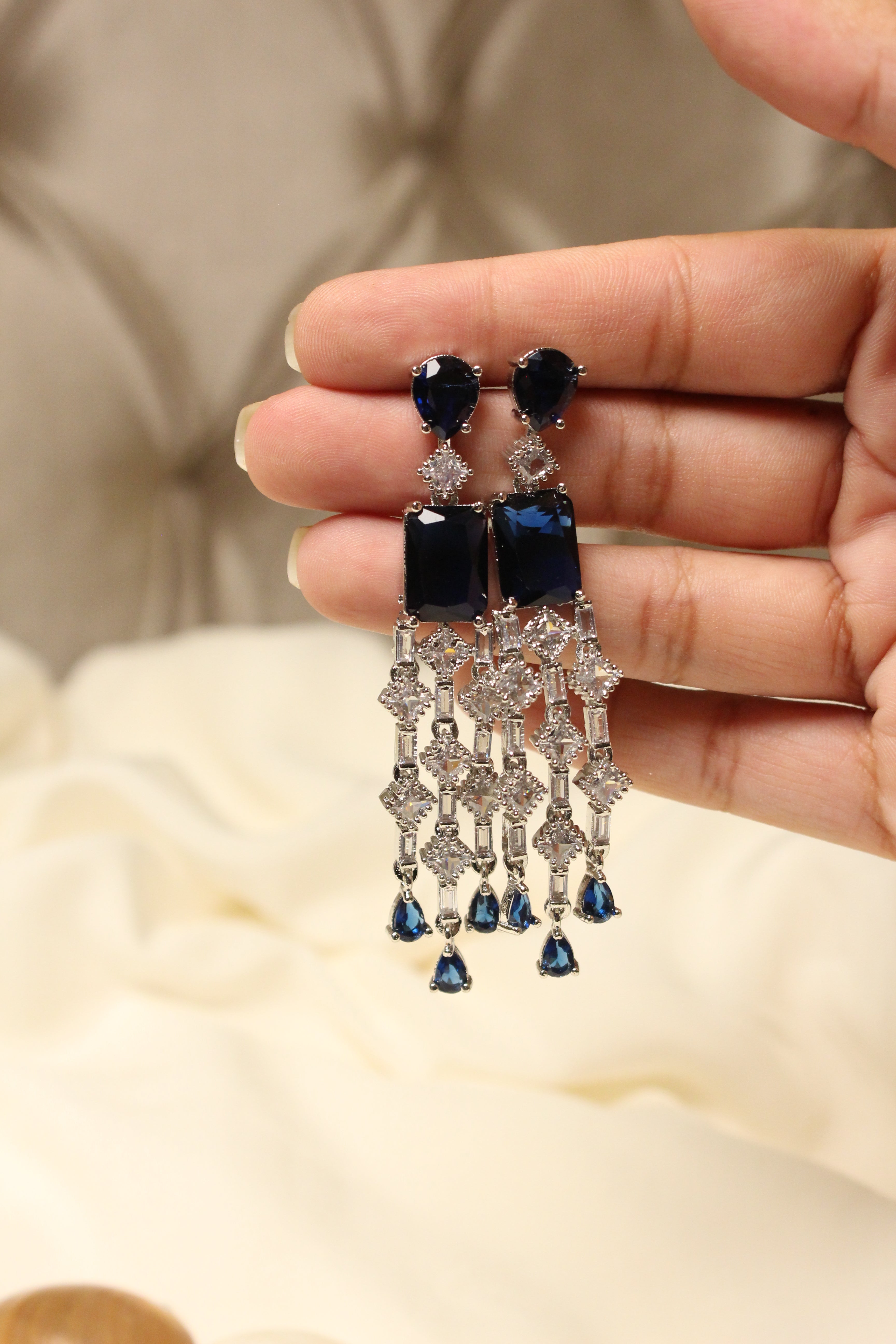 Sparkling Chandelier - Aloro Jewels