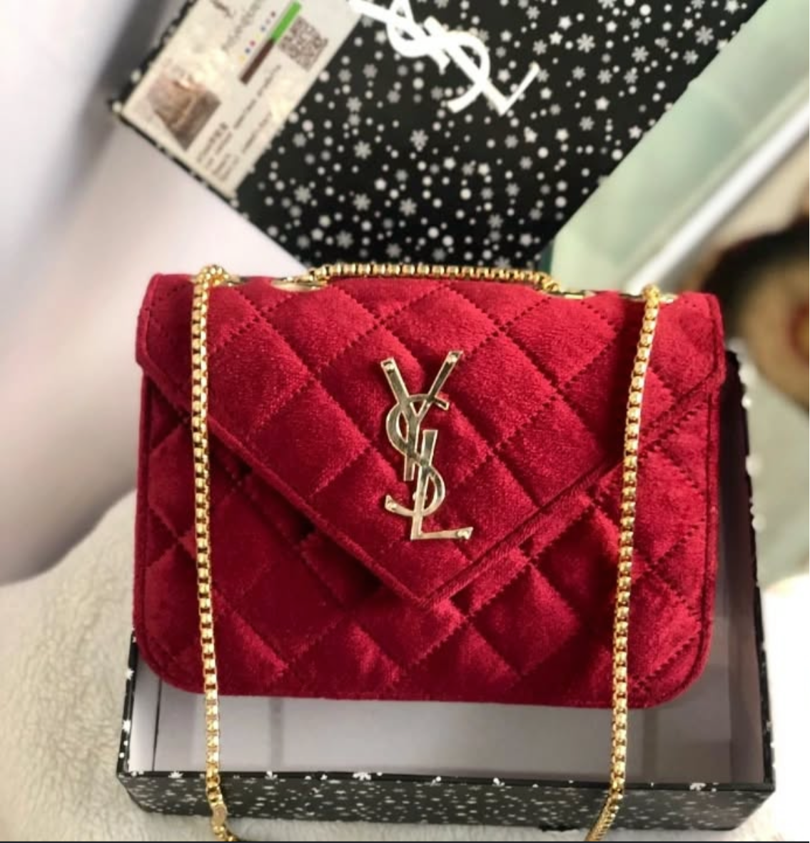Velvet Glamour - Baggage