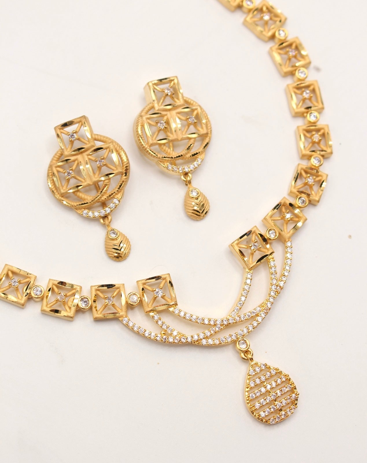 Gold Plated Drop Chain - Aloro Jewels