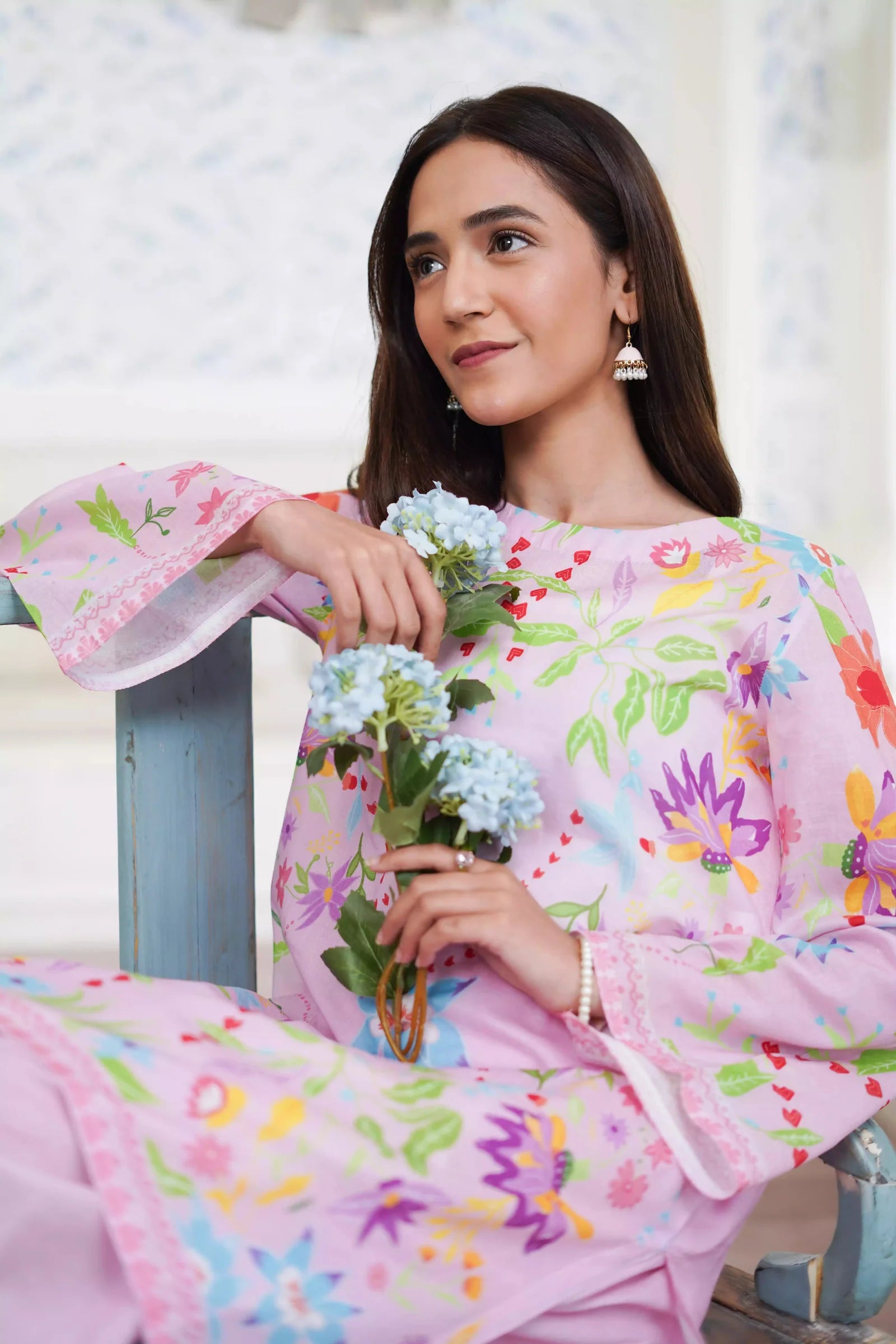 Floral Serenity - Lawn - Eleganza