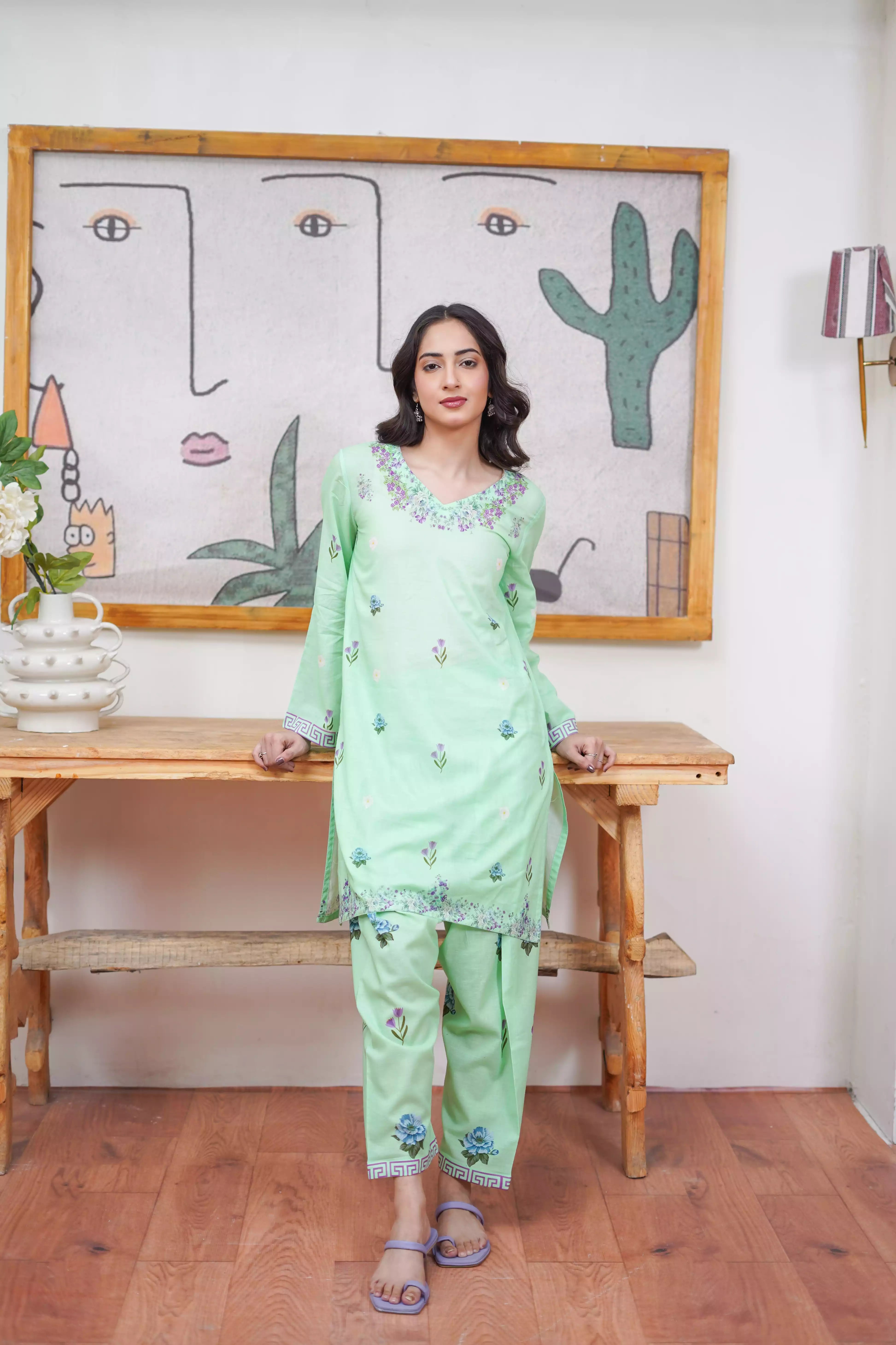 Floral Whisper - Lawn - Eleganza