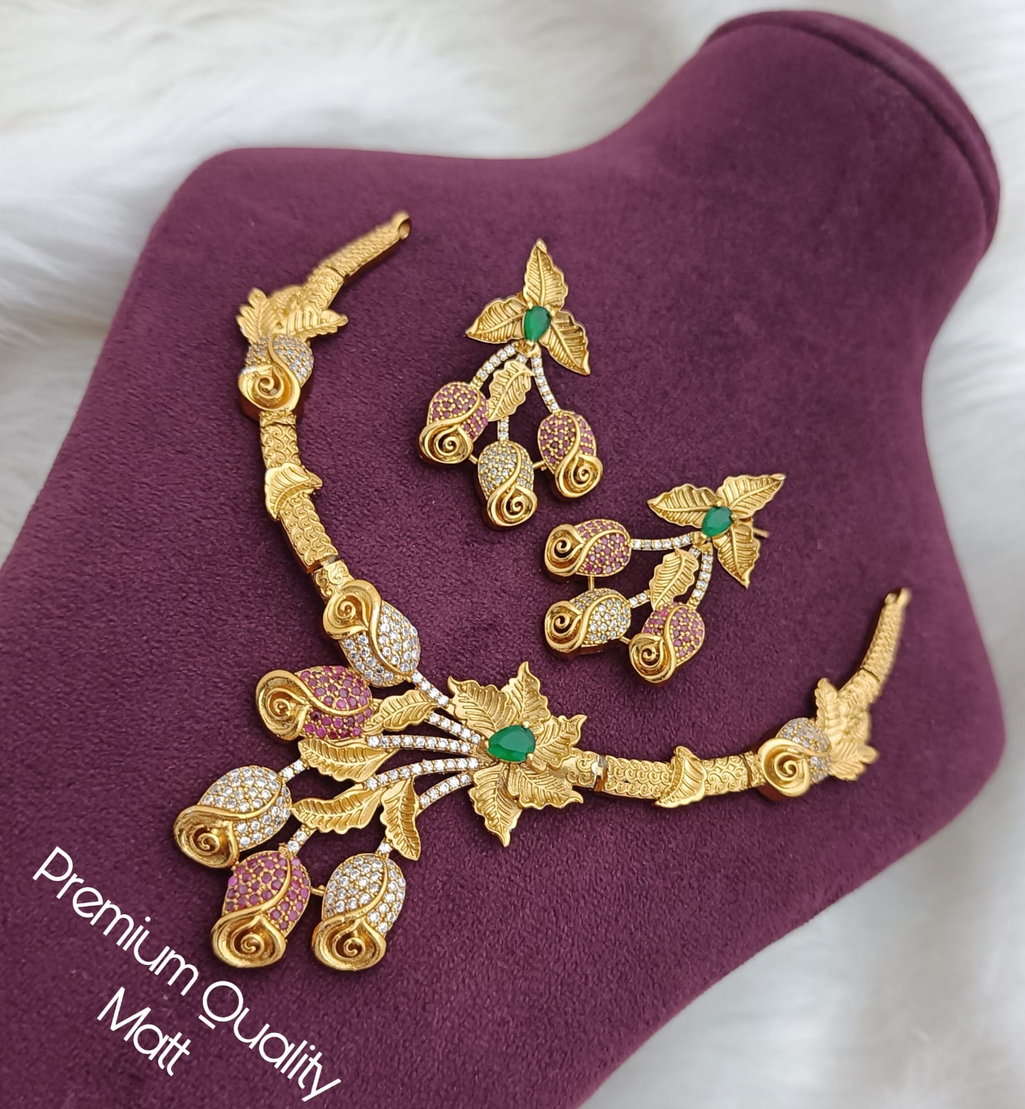 Gold Plated Floral Necklace With Earrings - Aloro Jewels