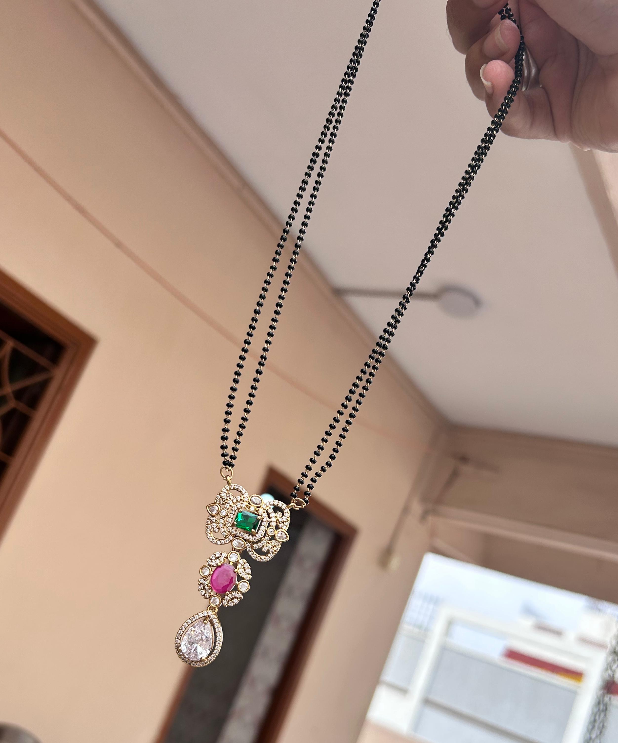 Black Beads Kundan Pendent - Aloro Jewels