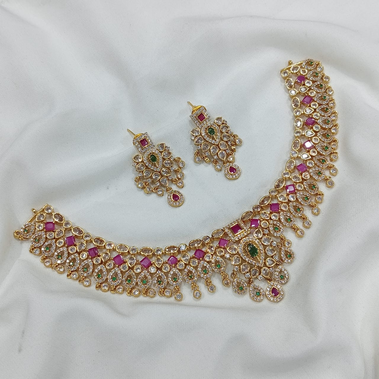 Bridal Necklace With Diamonds And Rubies - Aloro Jewels