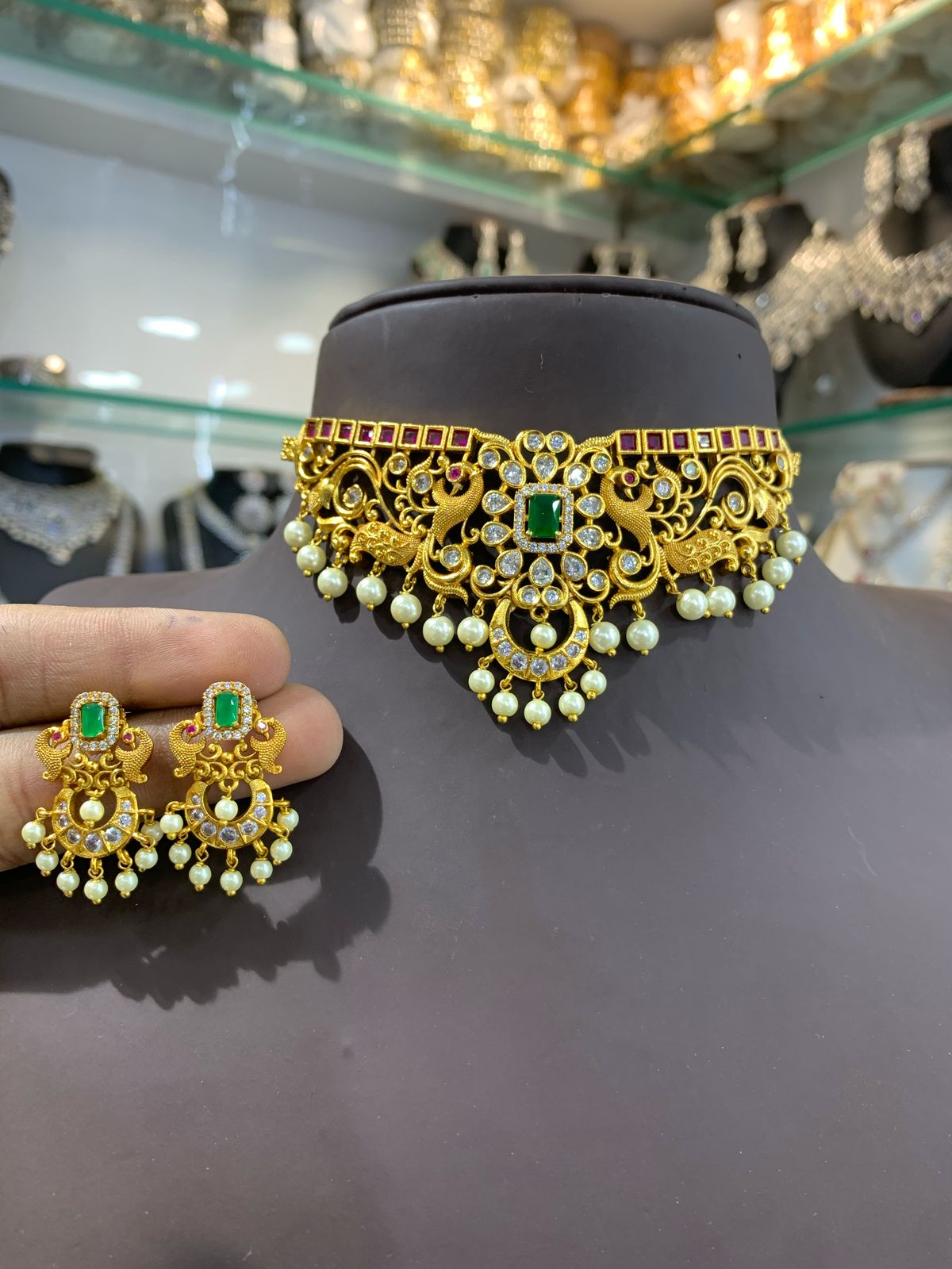 Shanzay Jadau Choker Necklace - Aloro Jewels