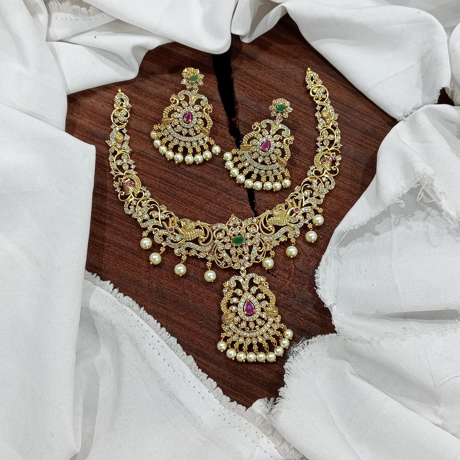 Shahi Mor Necklace Set - Aloro Jewels