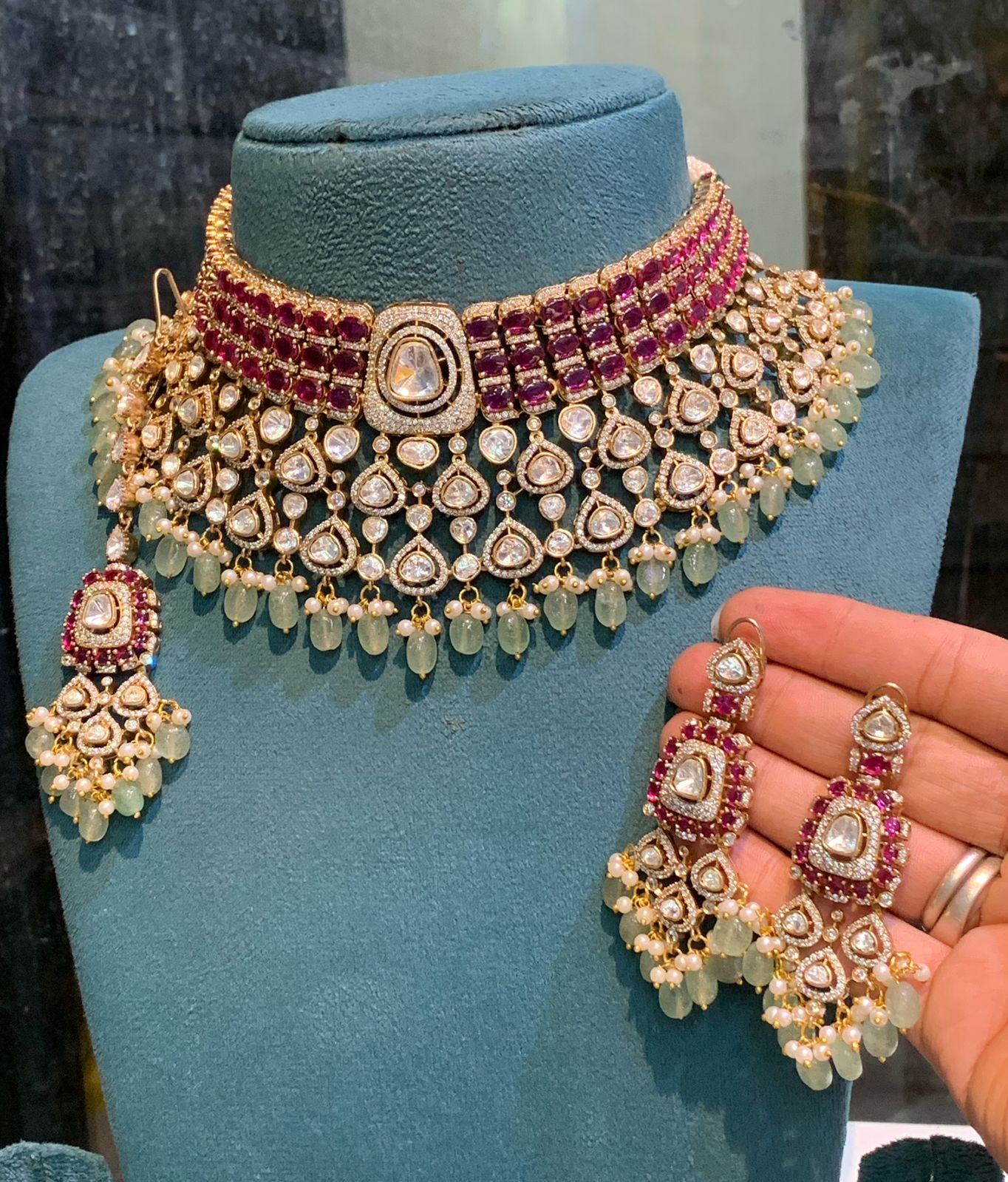 Designer Kundan Bridal Necklace - Aloro Jewels