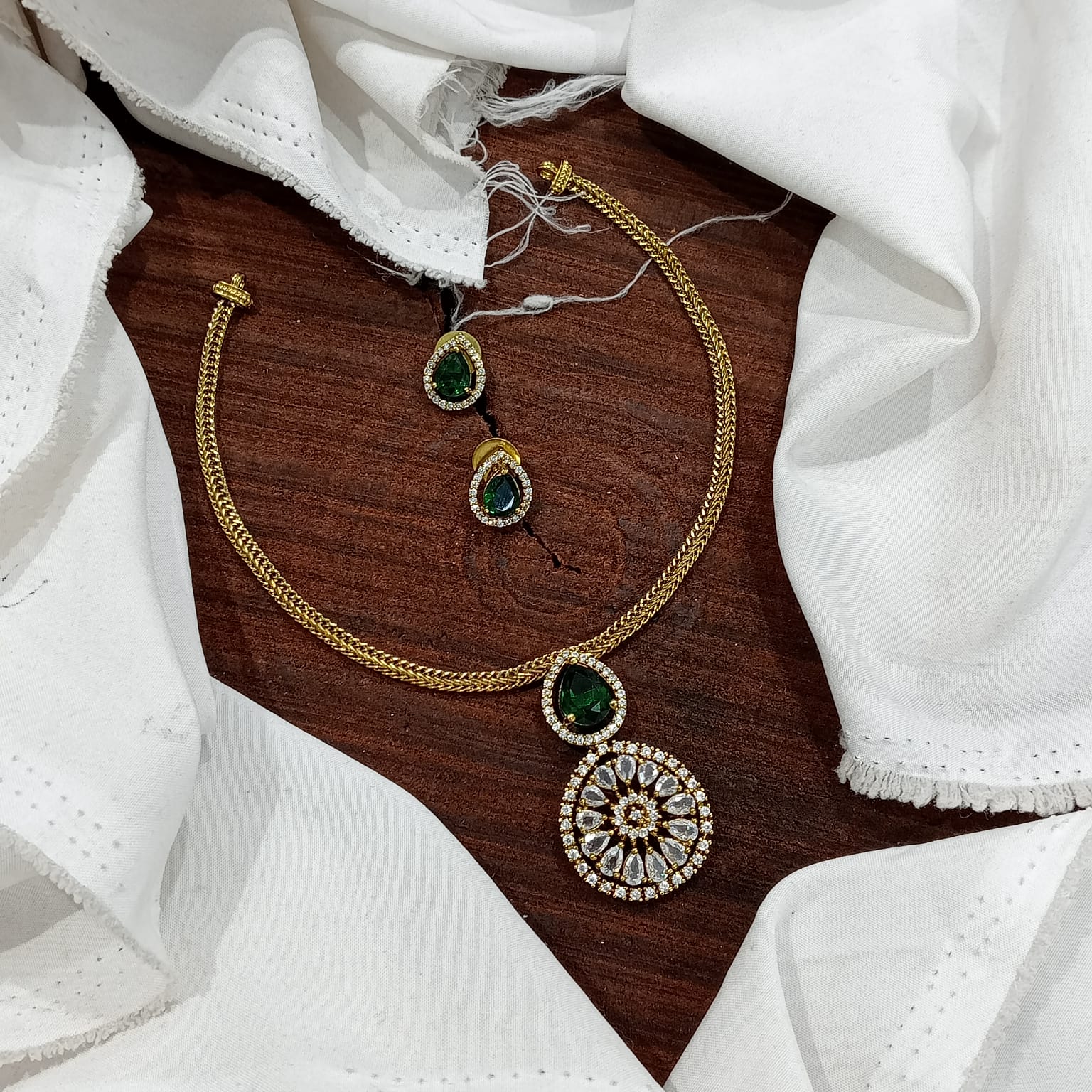 Afroz Gold Plated Choker Necklace With Earrings - Aloro Jewels