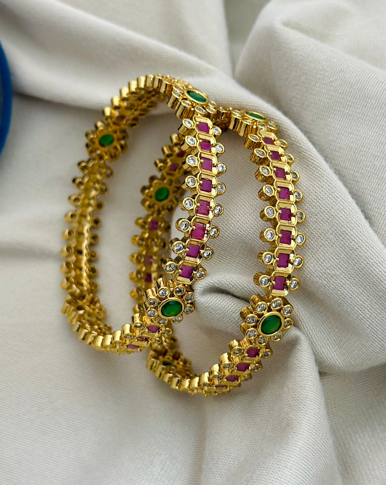 Kundan Floral Kanghan Pair - Aloro Jewels