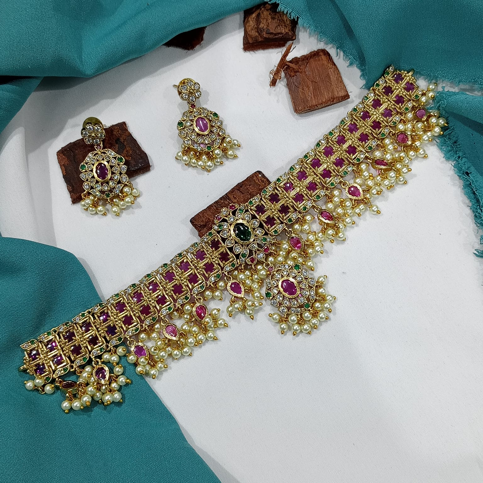 Jadau Bridal Choker Necklace - Aloro Jewels