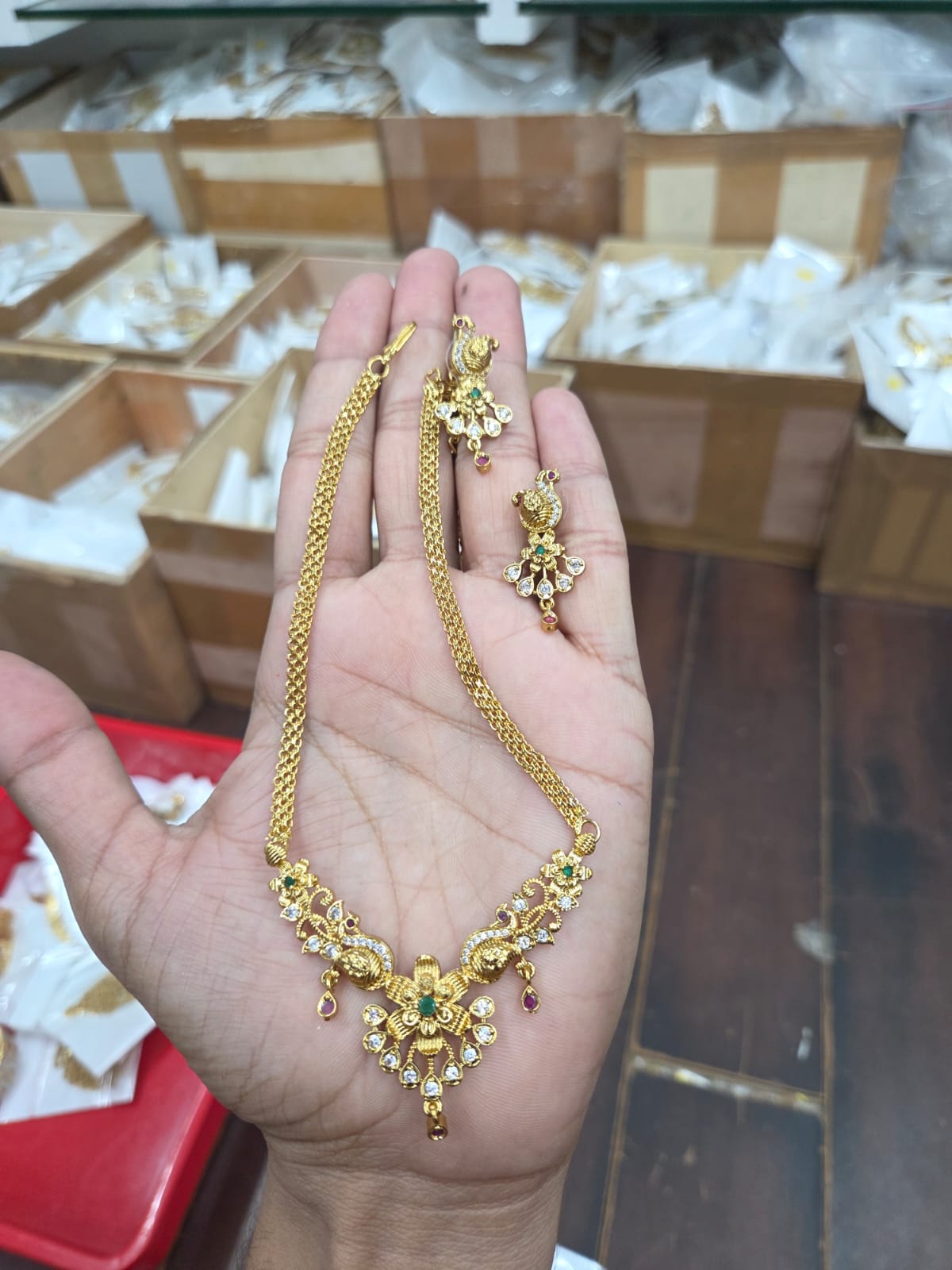 Ronaq Gold Plated Necklace - Aloro Jewels