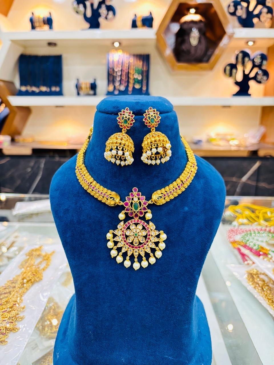 Traditional Set - Aloro Jewels