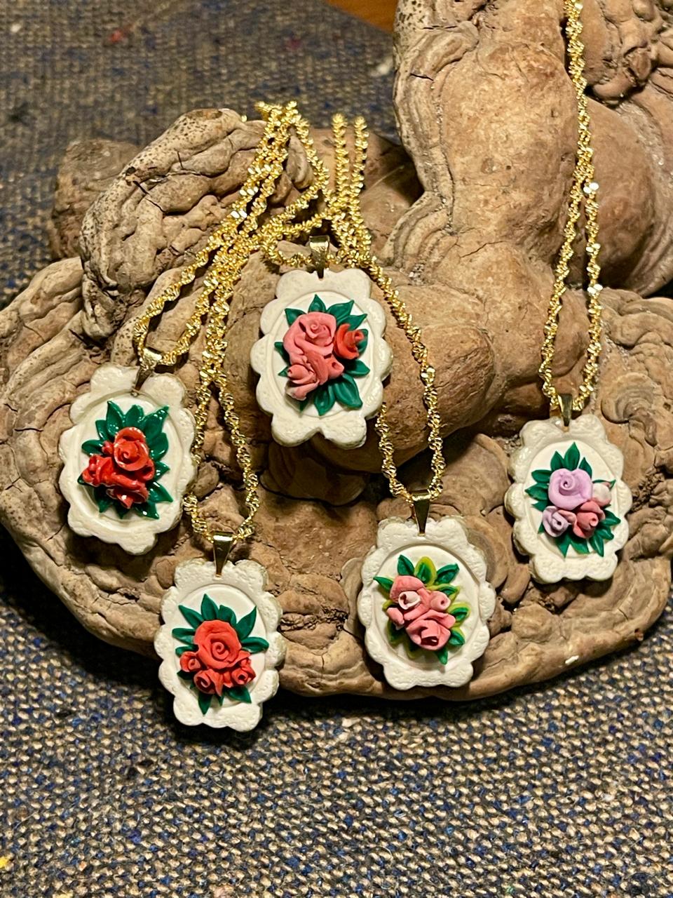 Vintage Floral Pendants - Clay Boutique