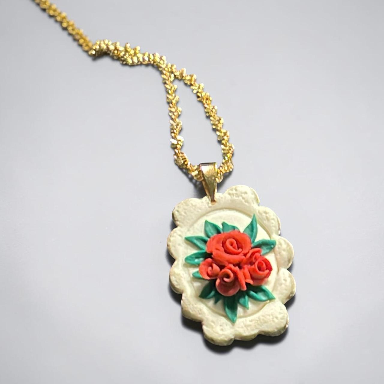 Vintage Floral Pendants - Clay Boutique